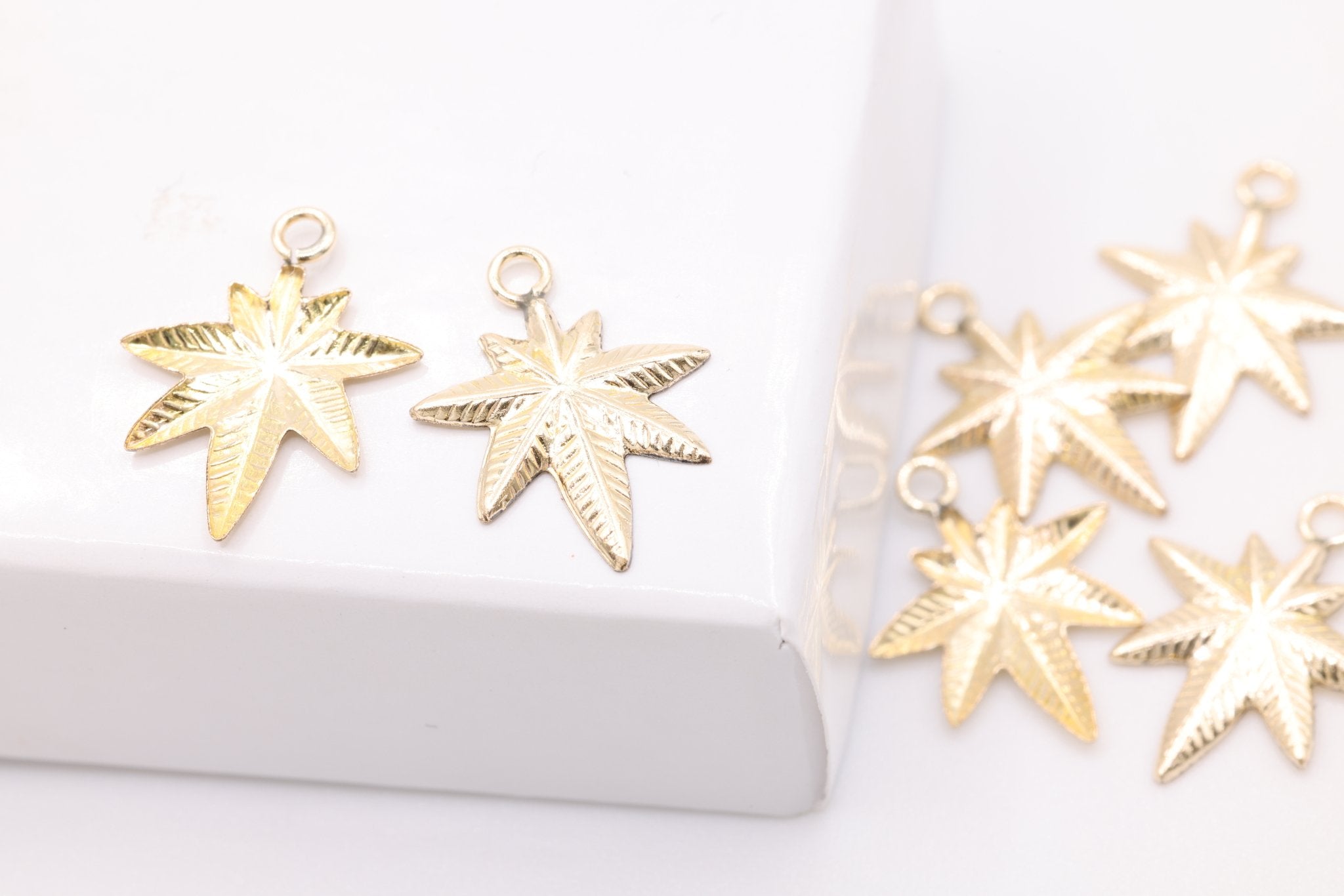 Gold Mary Jane Leaf Charm, 14K Gold-Filled, Marijuana Cannabis Hemp Pot Leaf, Jewelry Making Charm - HarperCrown