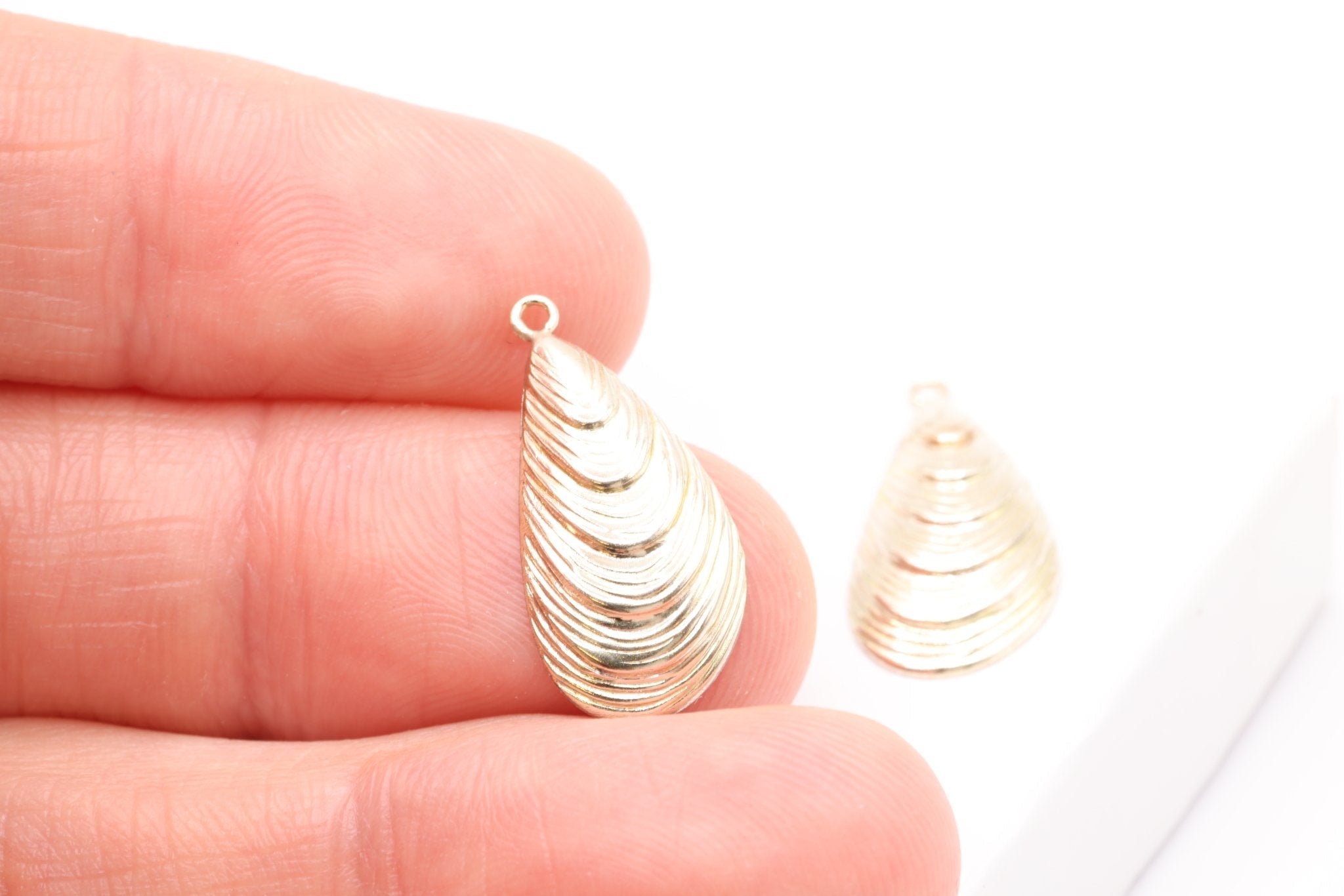 Gold Oyster Shell Wholesale Charm, Gold - Filled, 20mm x 10mm, Permanent Bulk Jewelry Making Charms - HarperCrown