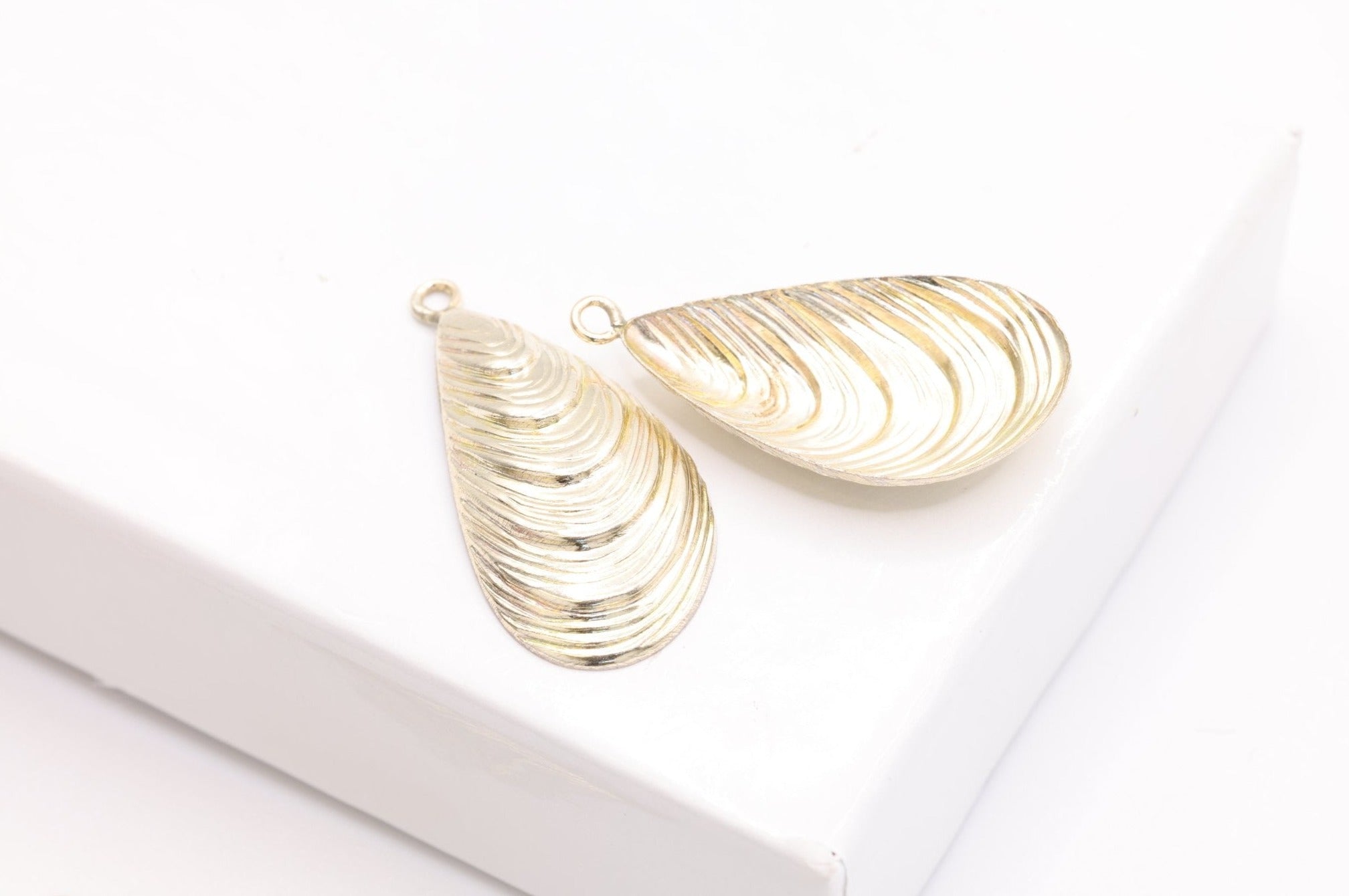 Gold Oyster Shell Wholesale Charm, Gold - Filled, 20mm x 10mm, Permanent Bulk Jewelry Making Charms - HarperCrown