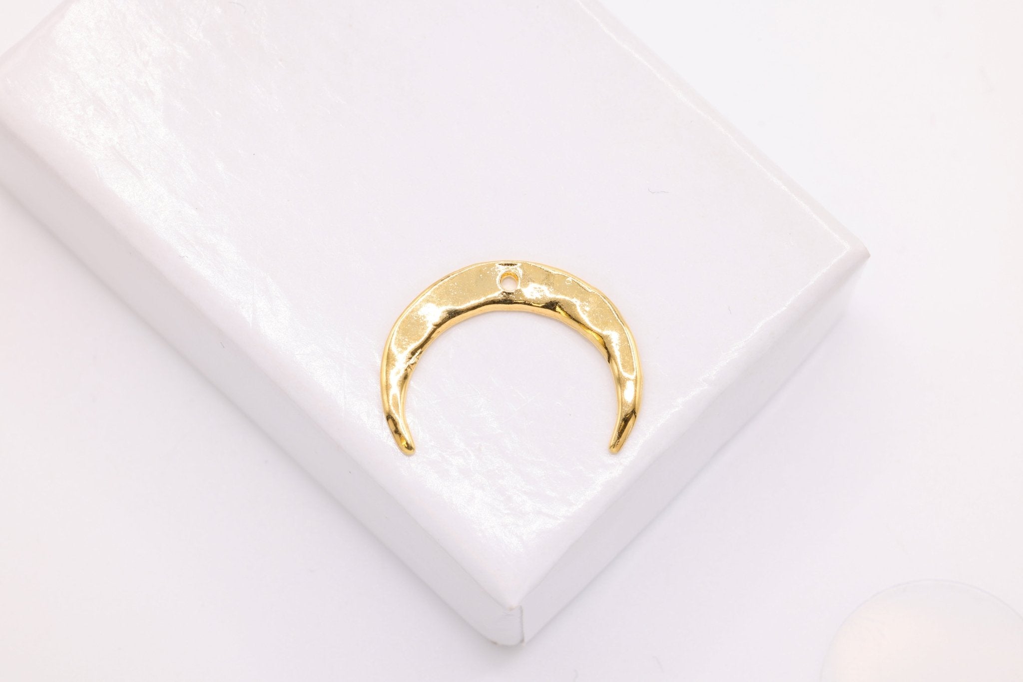 Hammered Crescent Moon Charm, Wholesale, 14K Gold, 17mm x 13mm - HarperCrown