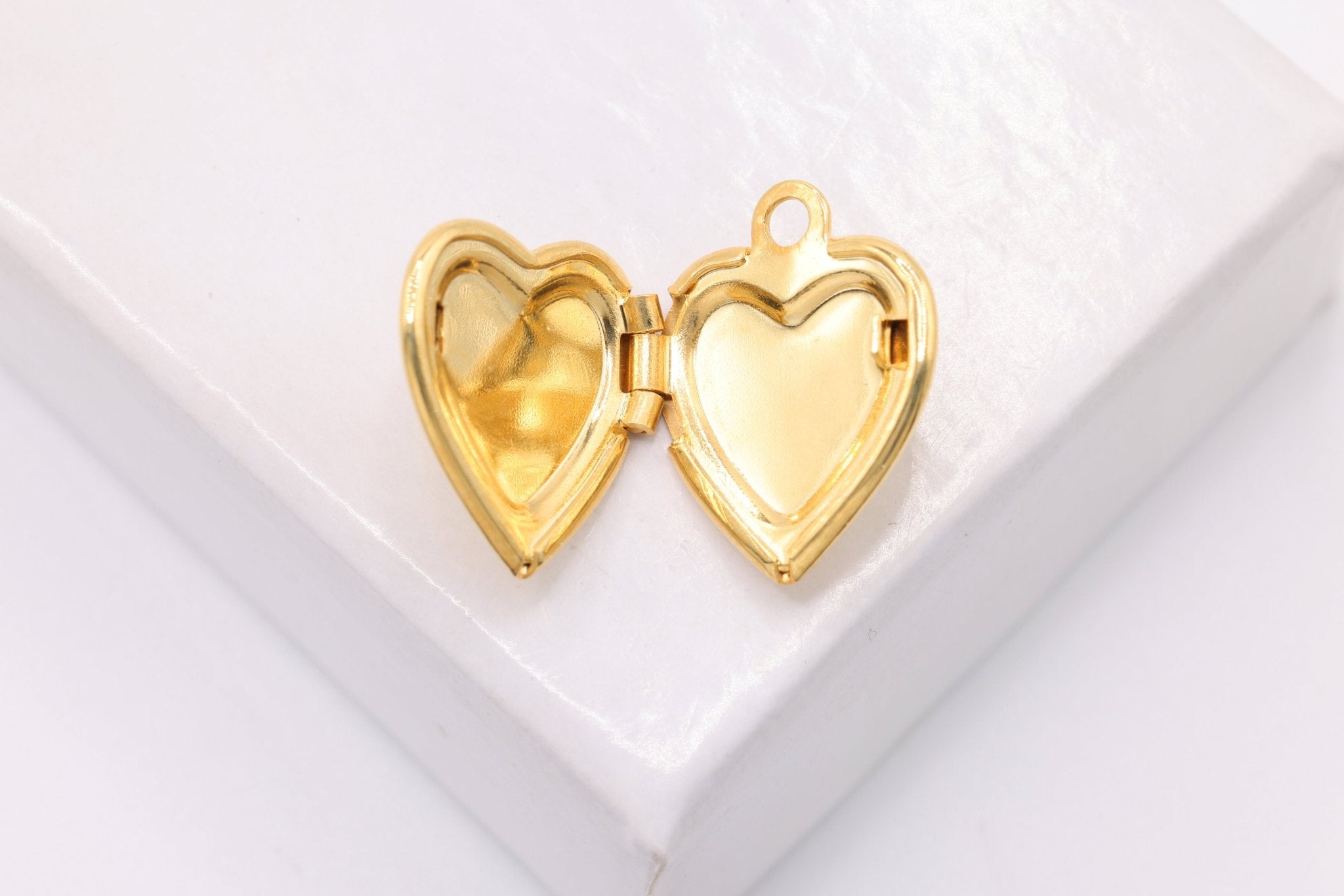 Heart Locket Pendant Charm, Wholesale, 14/20 Gold - Filled, 12mm x 10mm, DIY Jewelry Supplies - HarperCrown