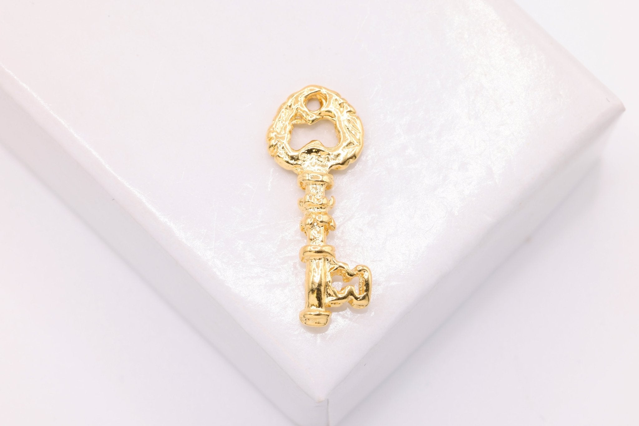 Key Charm, Wholesale, 18K Solid Gold, 19mm x 8mm, Skeleton Key To My Heart, Lock and Key - HarperCrown