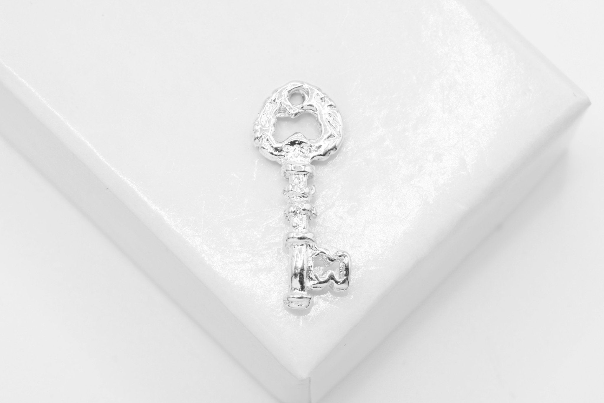 Key Charm, Wholesale, 925 Sterling Silver, 19mm x 8mm, Skeleton Key To My Heart, Lock and Key - HarperCrown