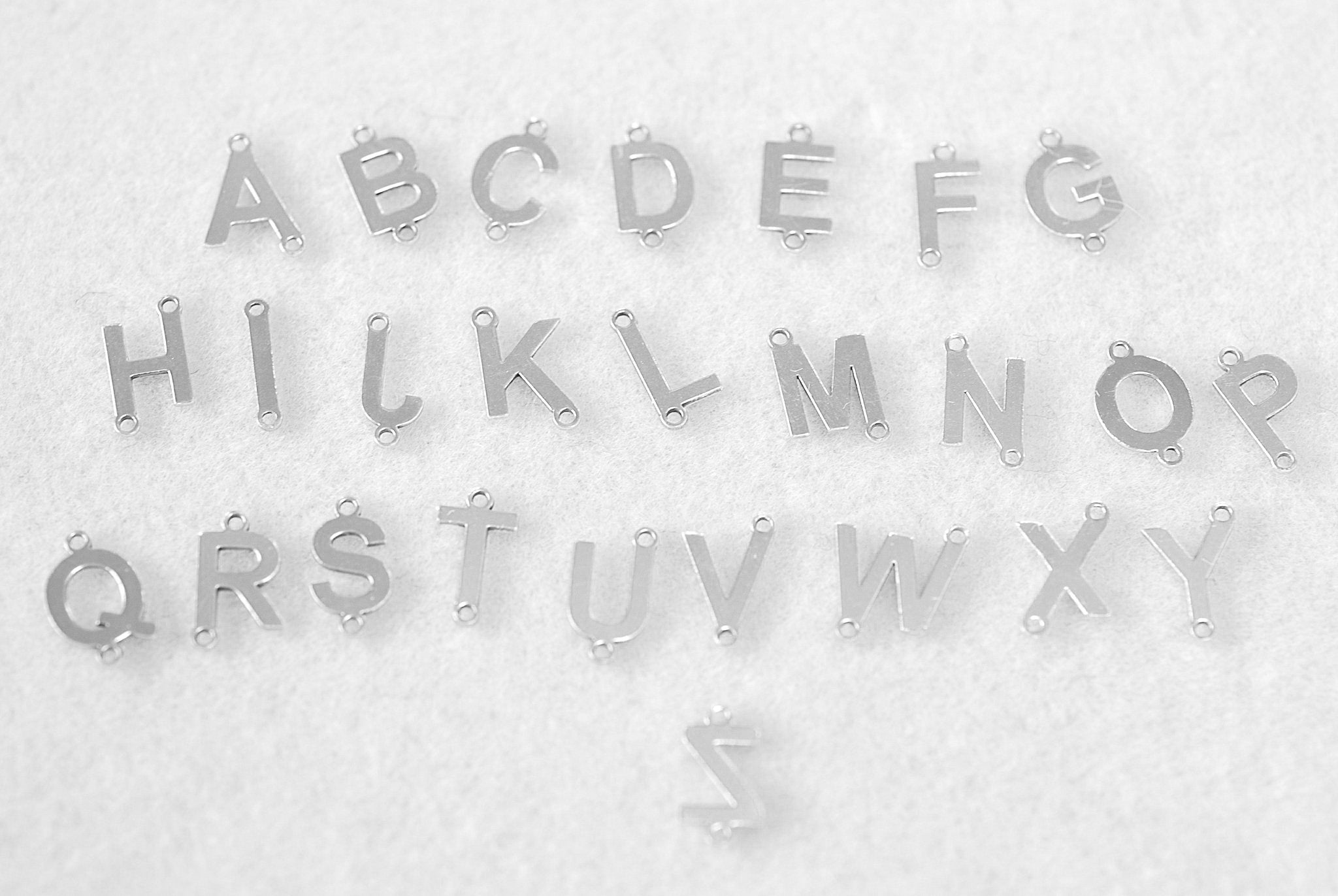 Letter Connector Charm A - Z, Wholesale, 925 Sterling Silver, 7mm x 5mm, Alphabet Personalized Permanent Jewelry Charm - HarperCrown