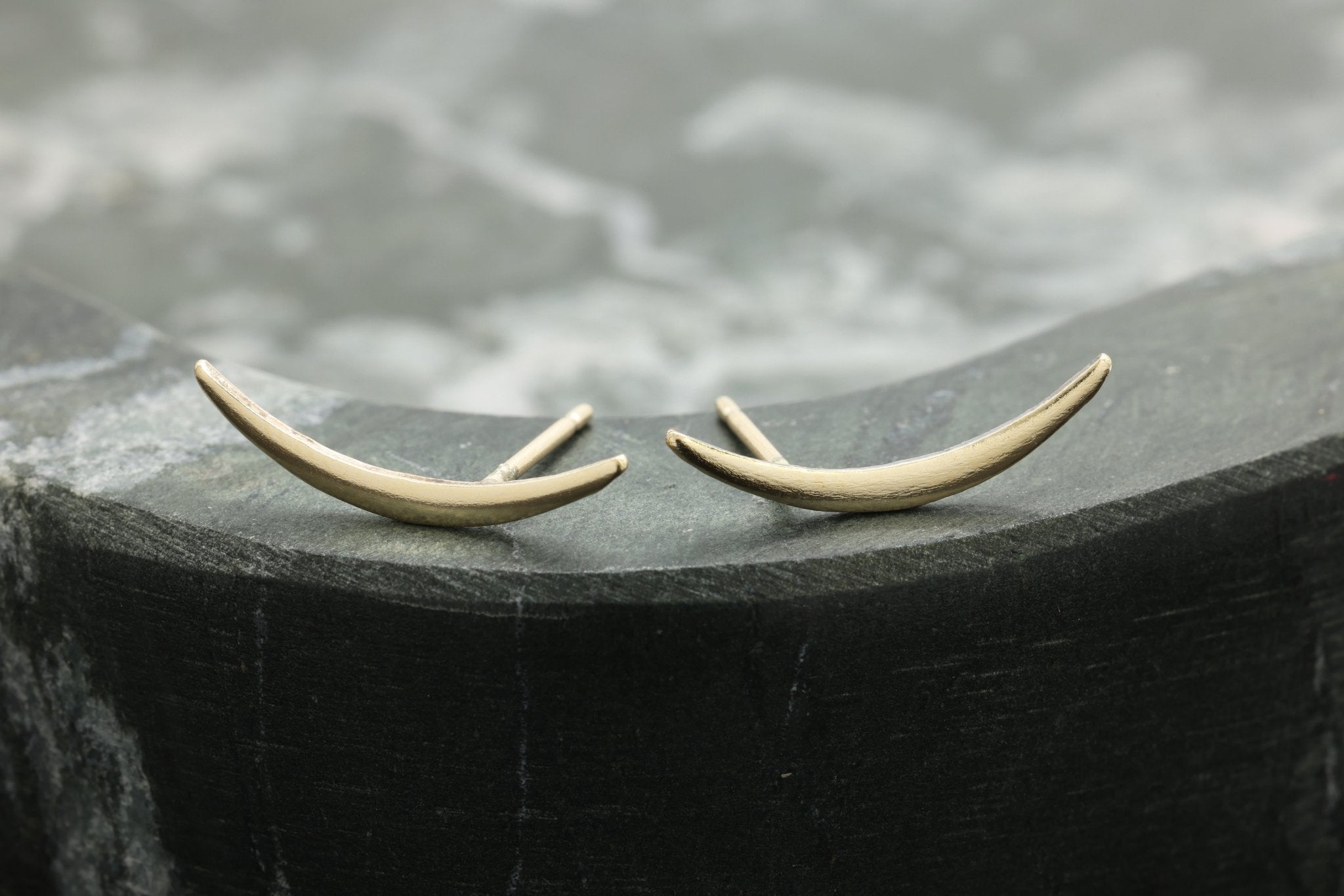 Moon Crawler Earring, 14/20 Gold - Filled, 16mm x 4mm, Wholesale, Celestial Crescent Moon Dainty Minimalist Jewelry Earrings - HarperCrown