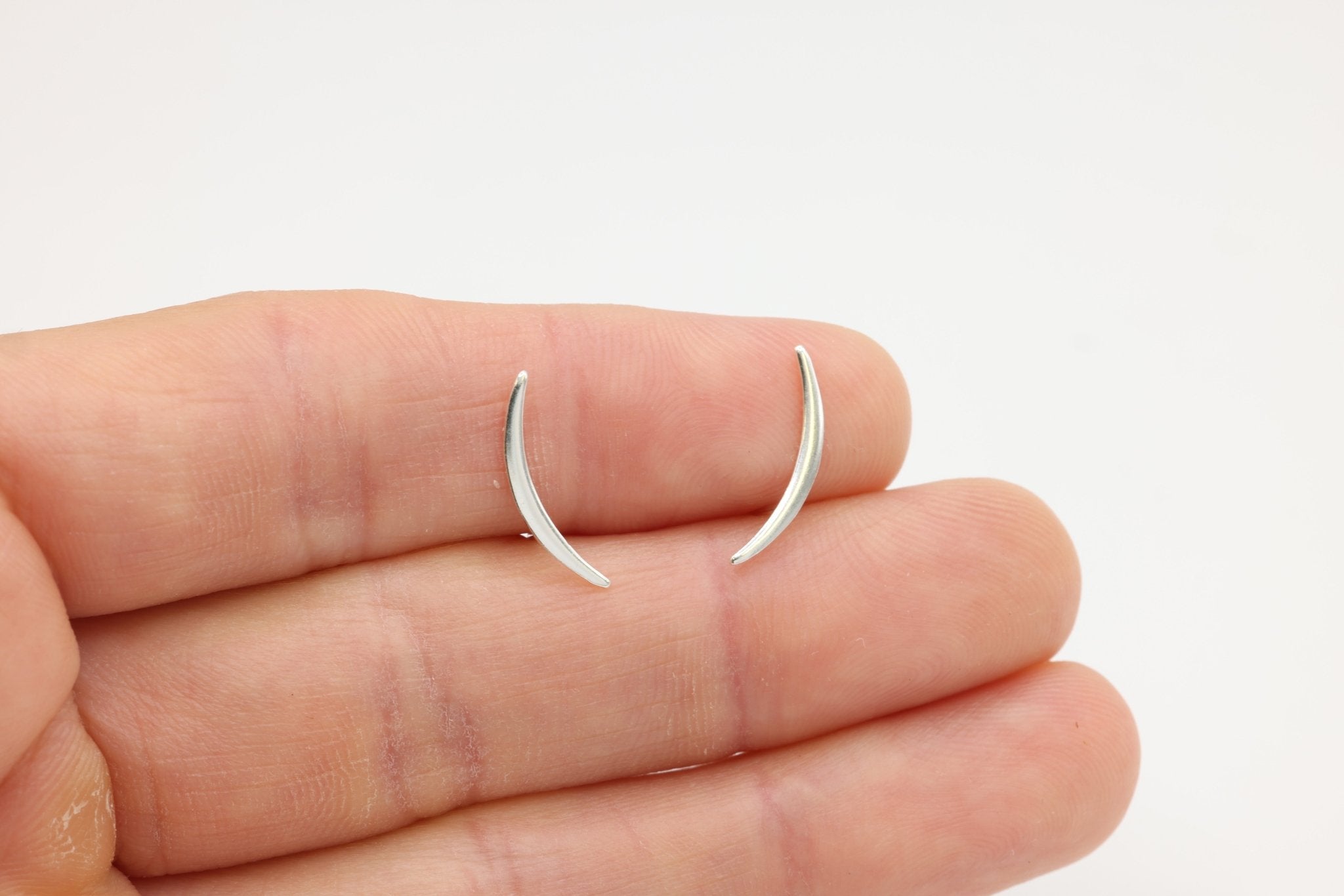 Moon Crawler Earring, 925 Sterling Silver, 16mm x 4mm, Wholesale, Celestial Crescent Moon Dainty Minimalist Jewelry Earrings - HarperCrown
