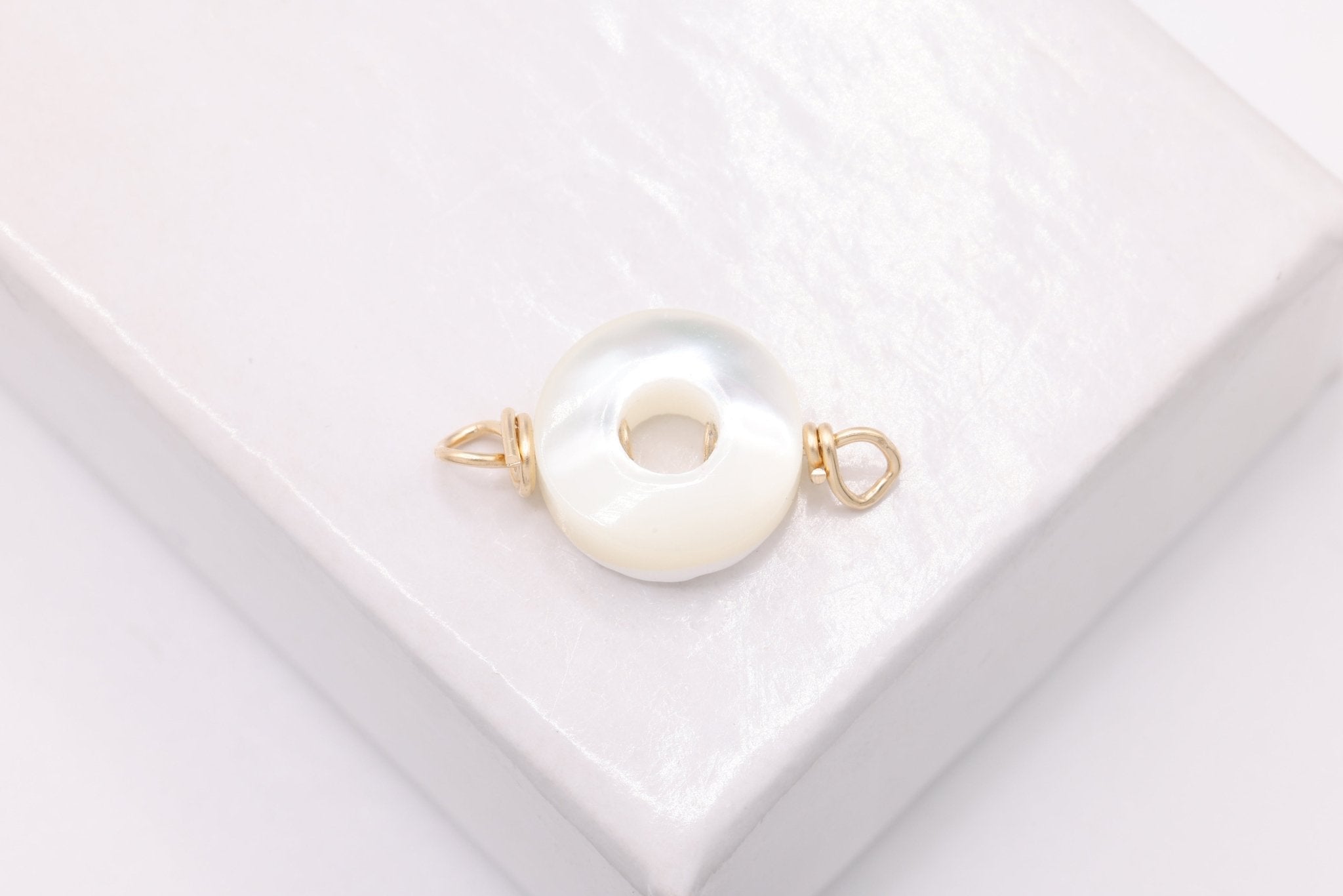 Mother of Pearl Circle Connector Charm, Wholesale, 14/20 Gold - Filled, 10mm, Jewelry Making Charm - HarperCrown