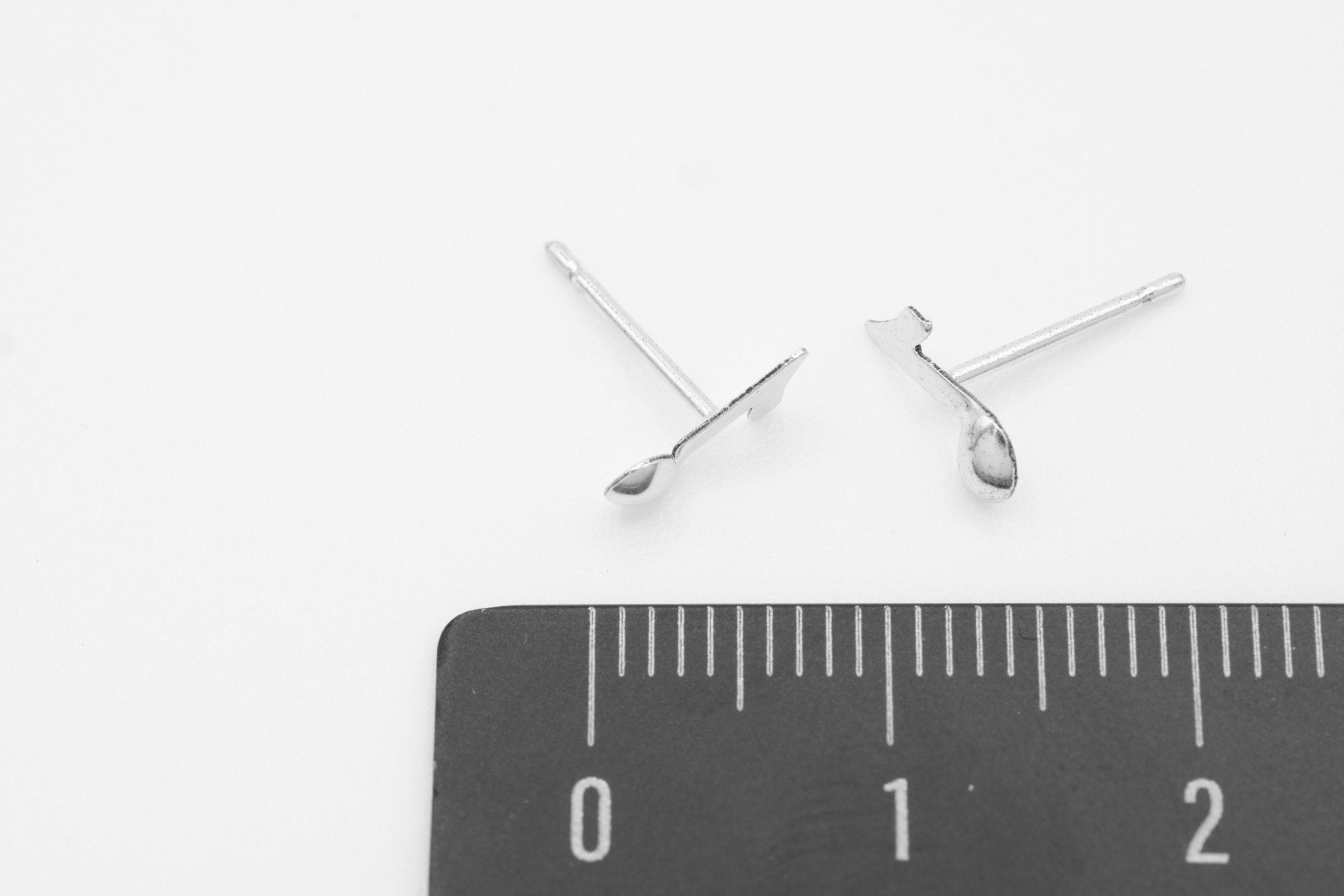 Musical Note Stud Earring, 925 Sterling Silver, 9mm x 5mm, Wholesale, Eighth Quaver Melody Note Dainty Minimalist Jewelry Earrings - HarperCrown