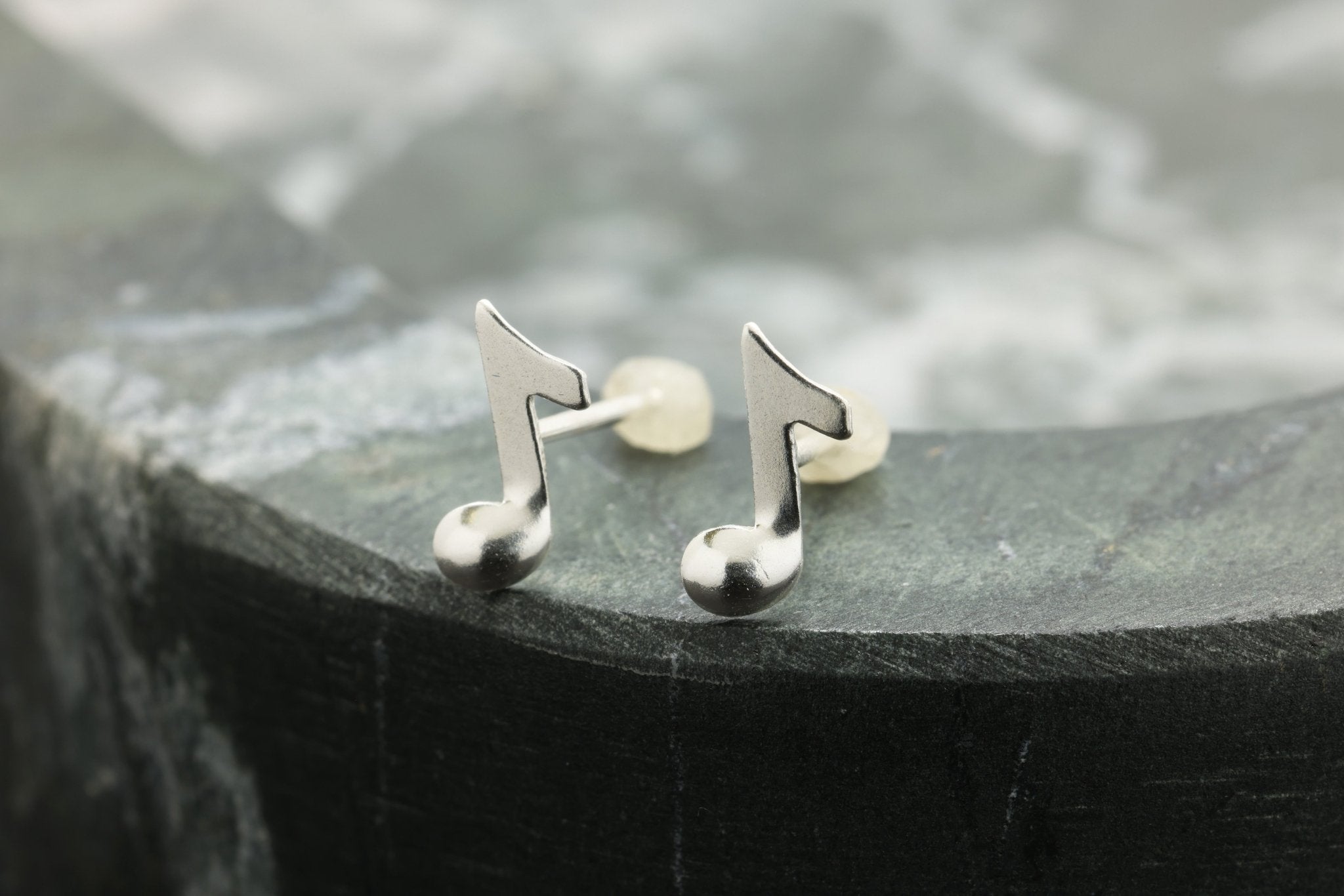 Musical Note Stud Earring, 925 Sterling Silver, 9mm x 5mm, Wholesale, Eighth Quaver Melody Note Dainty Minimalist Jewelry Earrings - HarperCrown
