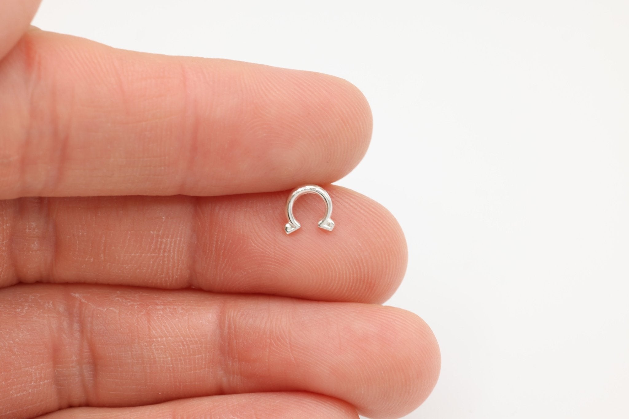 Omega Symbol Stud Earring, 925 Sterling Silver, 6mm x 6mm, Wholesale, Greek Letter Dainty Minimalist Jewelry Earrings - HarperCrown