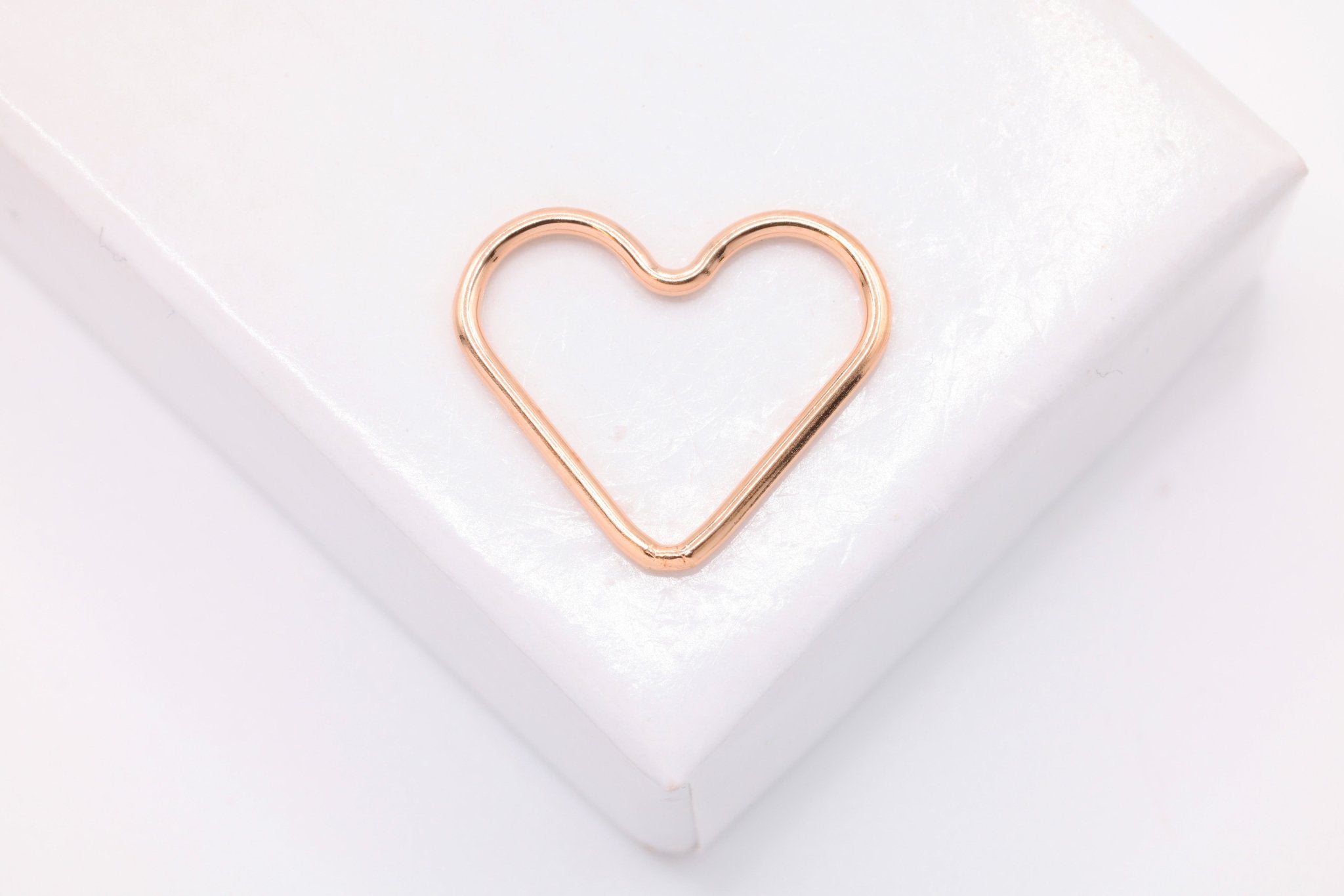 Open Wire Heart, Wholesale, 14/20 Rose Gold - Filled, 15mm x 12mm, 18 Gauge, Heart Connector Link Spacer Jewelry Supplies Jump Rings - HarperCrown