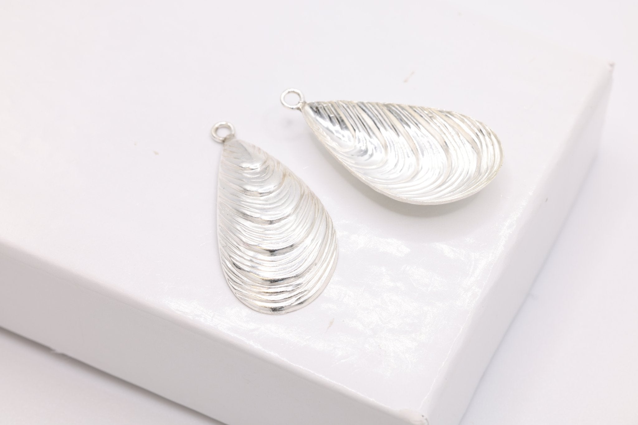 Oyster Shell Wholesale Charm, 925 Sterling Silver, 20mm x 10mm, Permanent Bulk Jewelry Making Charms - HarperCrown