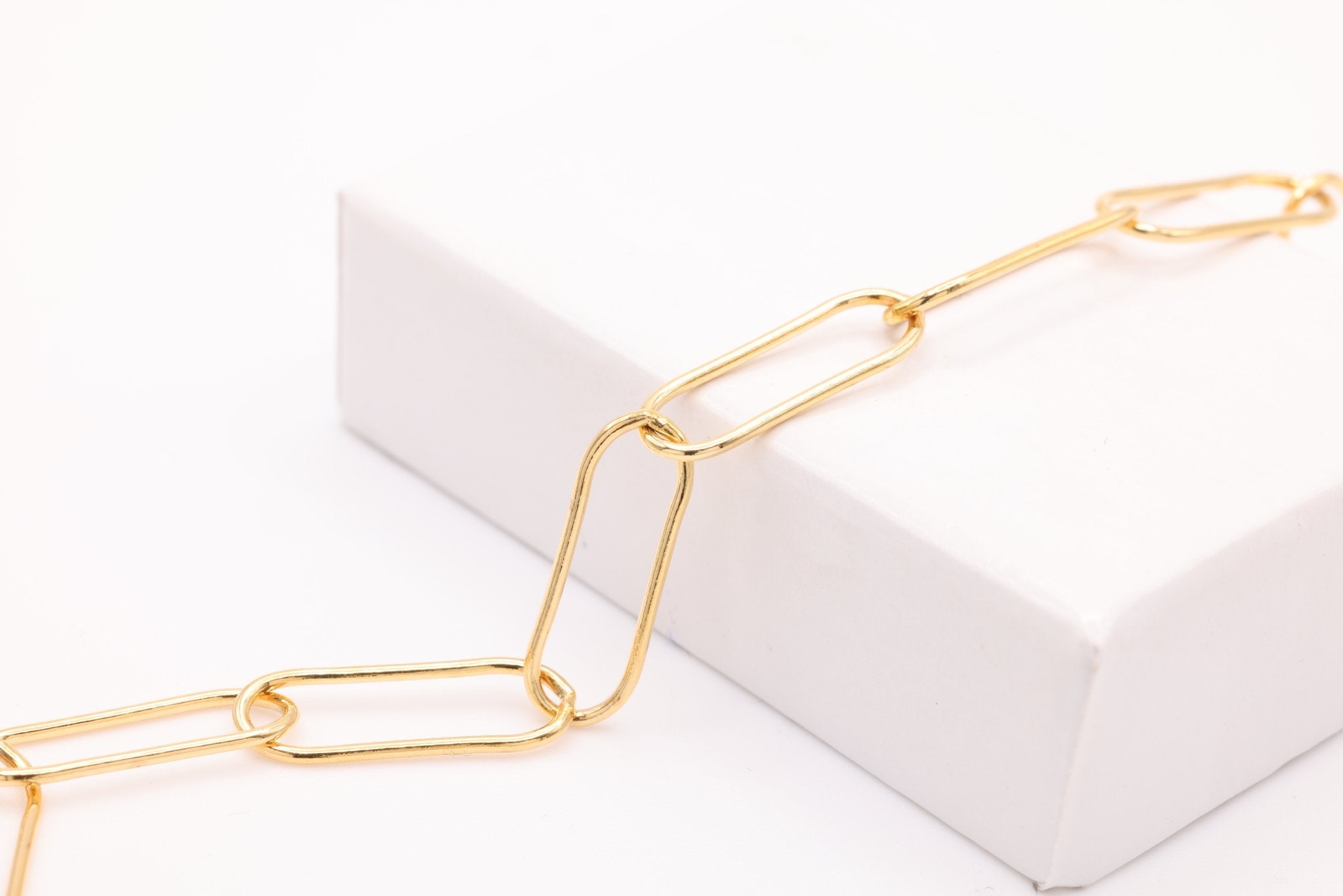 Paperclip Chain, Gold - Filled, 15mm x 5mm, Bulk DIY Spool Pay Per Foot Jewelry Making Chain - HarperCrown