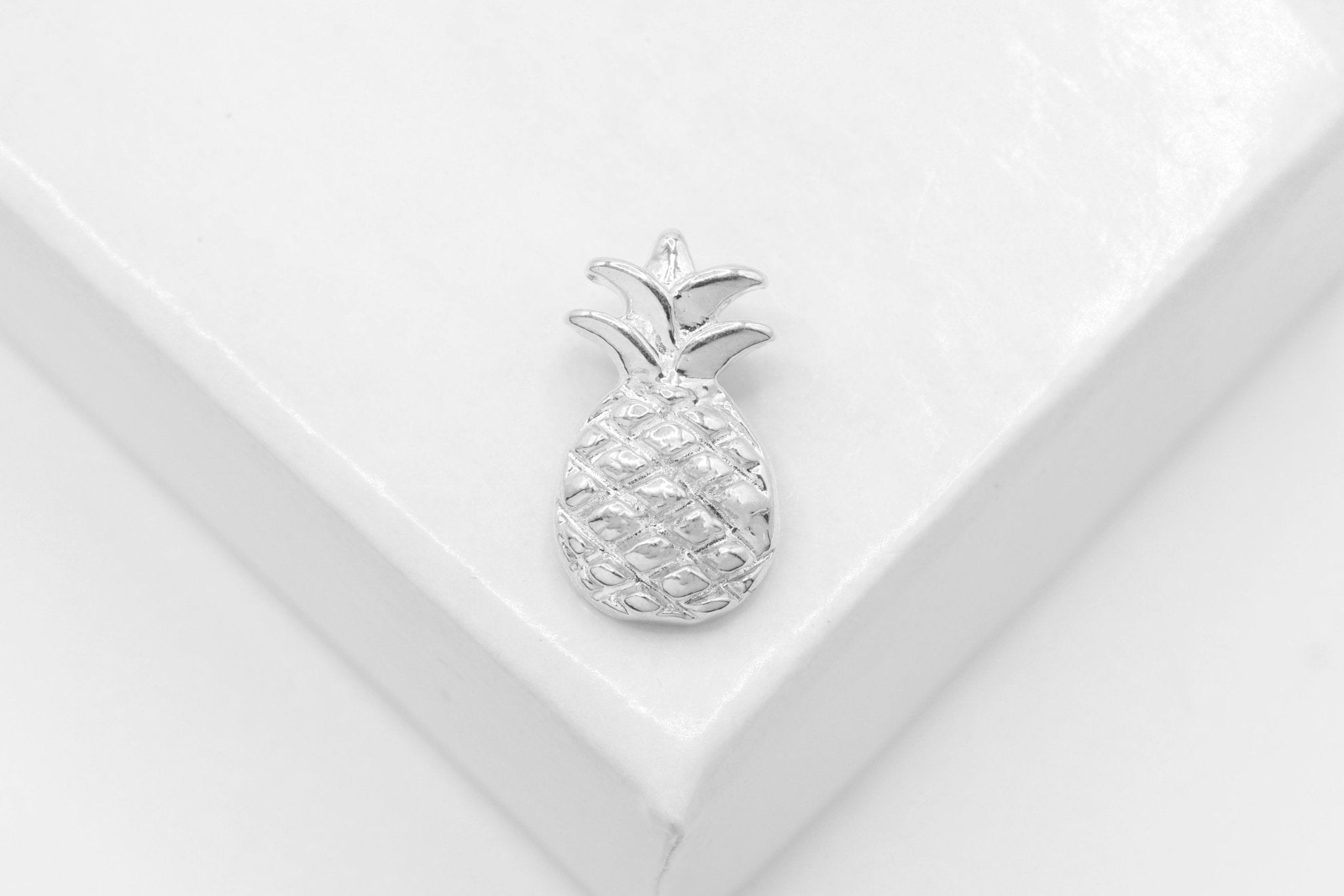 Pineapple Charm, Wholesale, 925 Sterling Silver, 11mm x 7mm, Hawaiian Pine Cone - HarperCrown