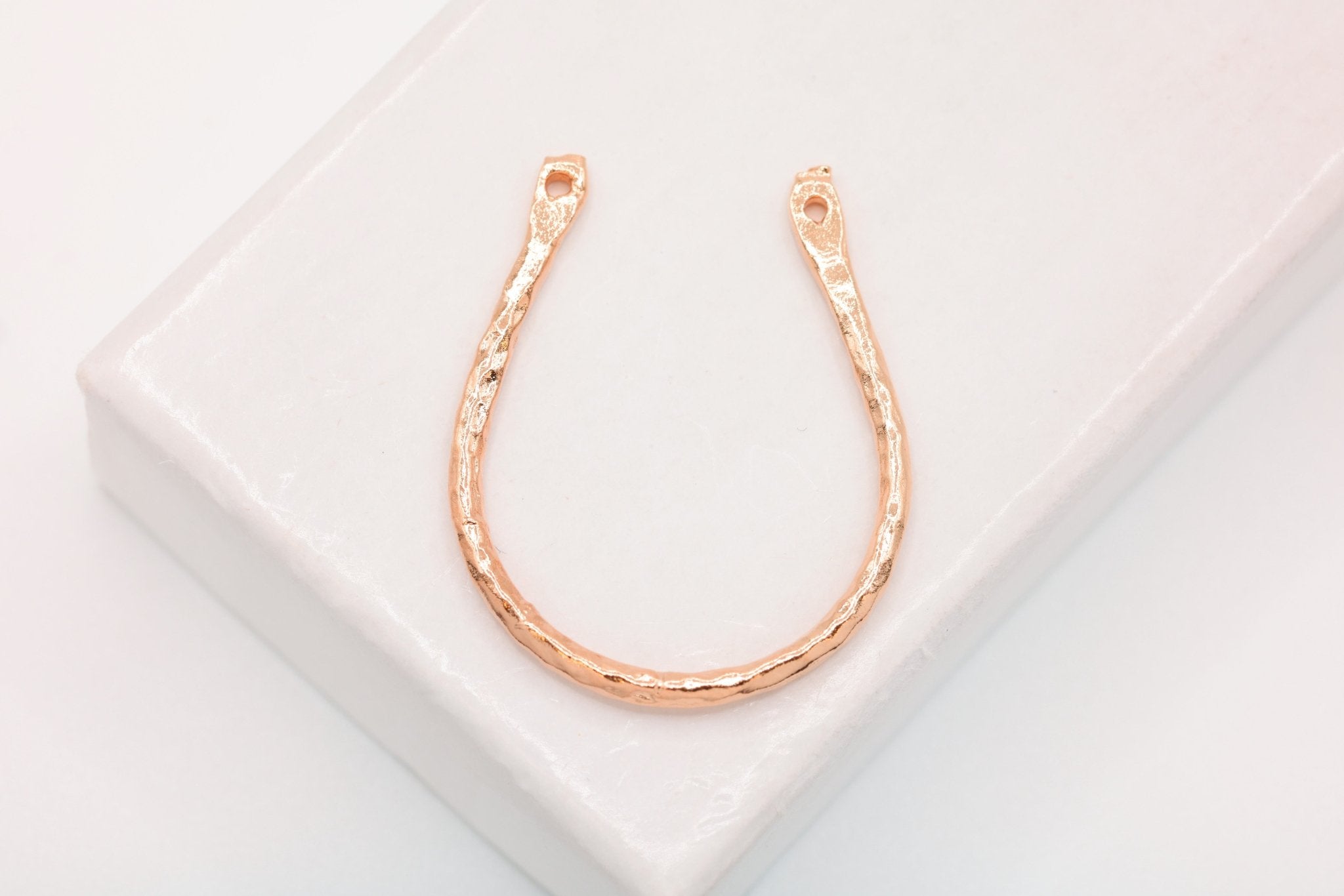 Pink Rose Vermeil Gold Hammered Horseshoe Charm Connector - 18k gold plated 925 Sterling Silver Horseshoe Charm, Horseshoe Pendant, Beads - HarperCrown