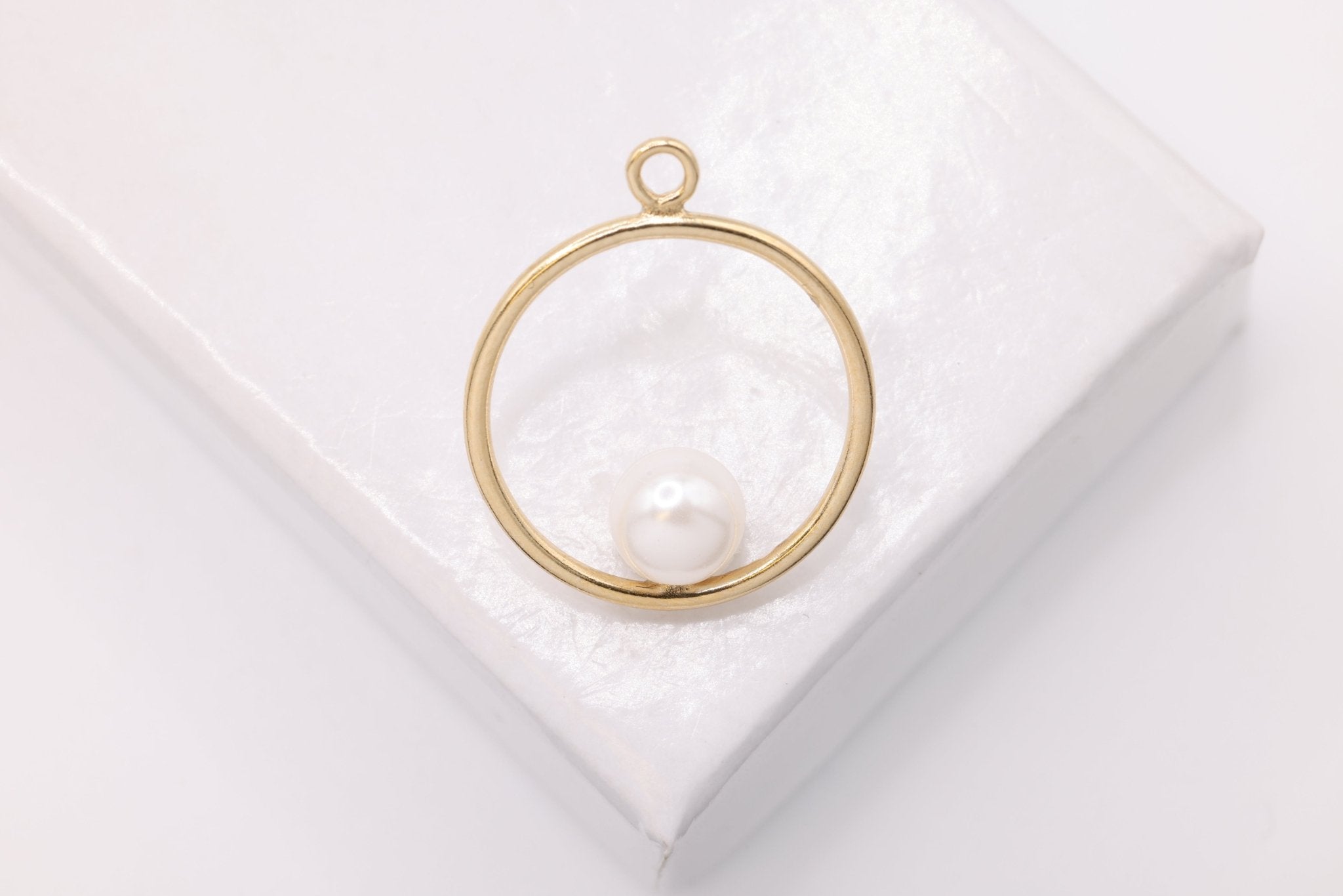 Round Drop Charm with 5mm Pearl, 14/20 Gold - Filled, 15mm, Pearl Drop Pendant Connector - HarperCrown