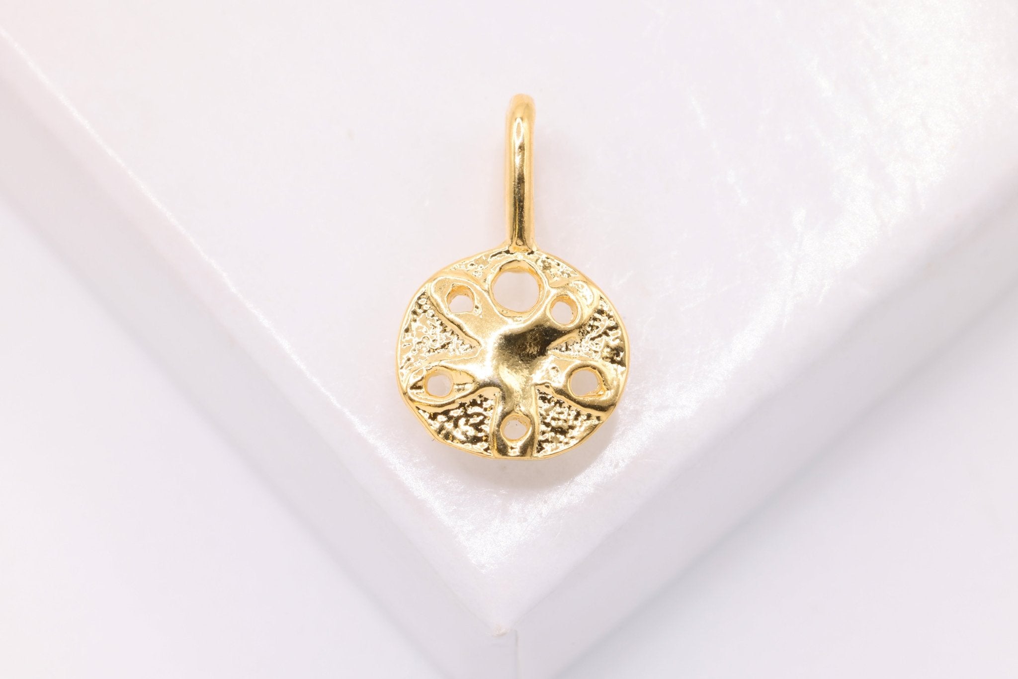 Sand Dollar Charm, Wholesale, 14K Solid Gold, 15mm x 9mm, Sea Shell - HarperCrown