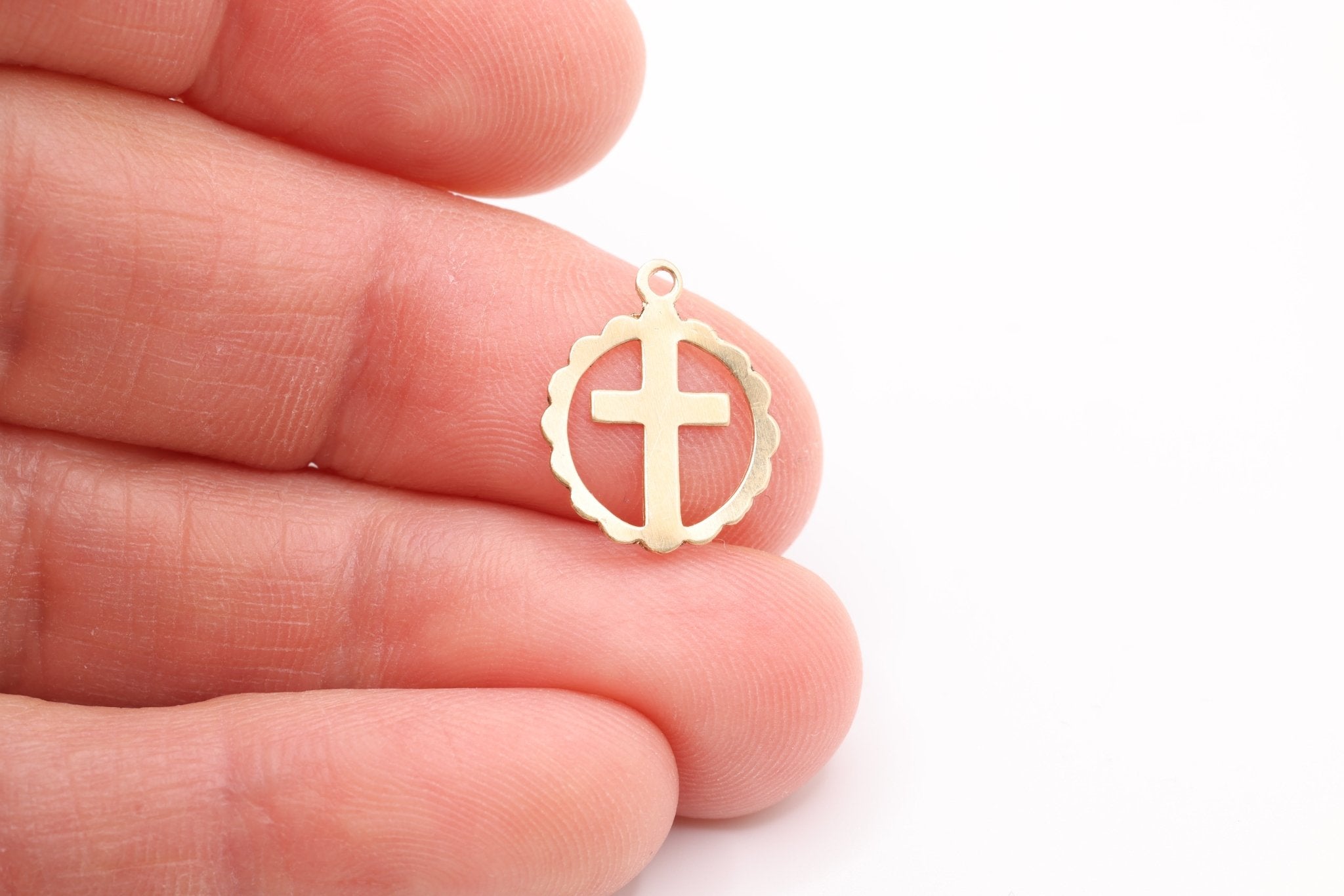 Scalloped Cross Charm, Wholesale, 14/20 Gold - Filled, 13mm, Flat Round Rosary Religious Amulet - HarperCrown