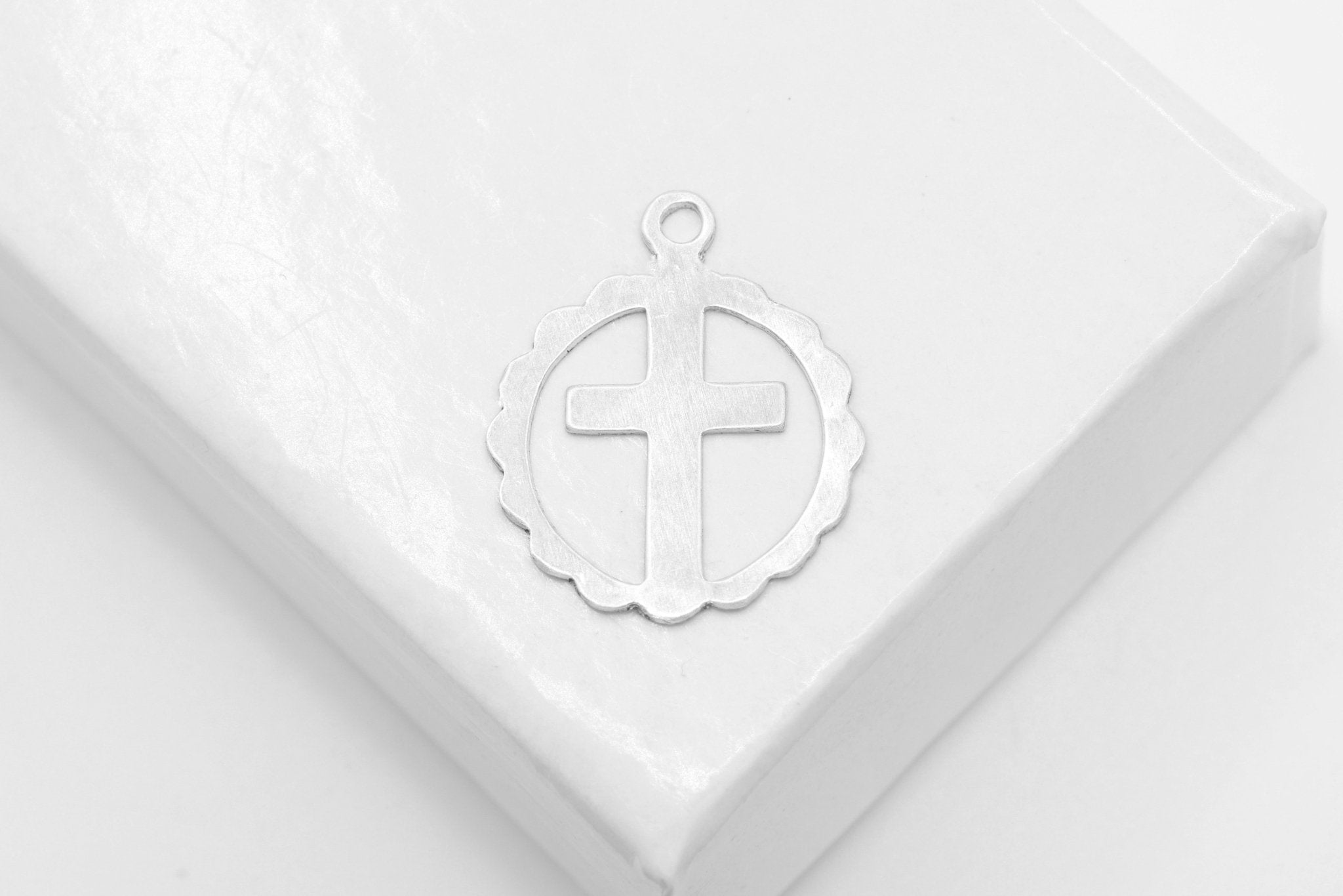 Scalloped Cross Charm, Wholesale, 925 Sterling Silver, 13mm, Flat Round Rosary Religious Amulet - HarperCrown