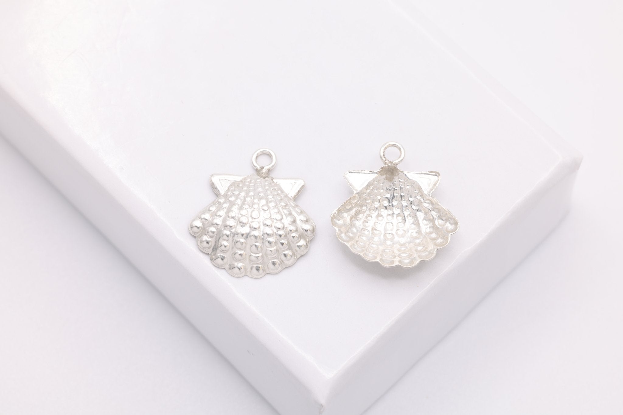 Shell Charm, 925 Sterling Silver, 12mm x 11mm, Seashell Pearl Clam Charm, Bulk DIY Wholesale Jewelry Making Charm - HarperCrown