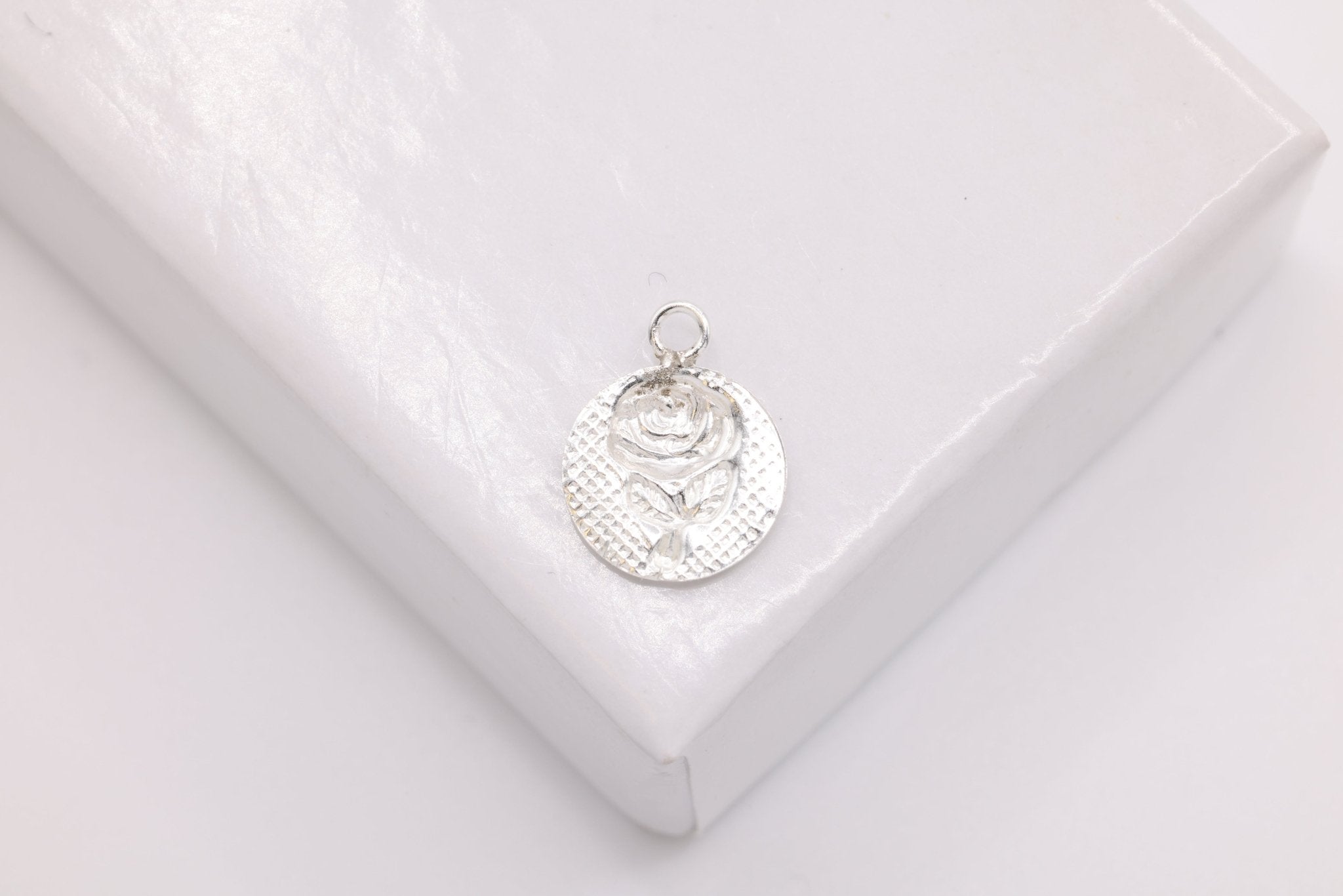 Small Rose Textured Circle Charm, 925 Sterling Silver, 7mm, Wholesale - HarperCrown