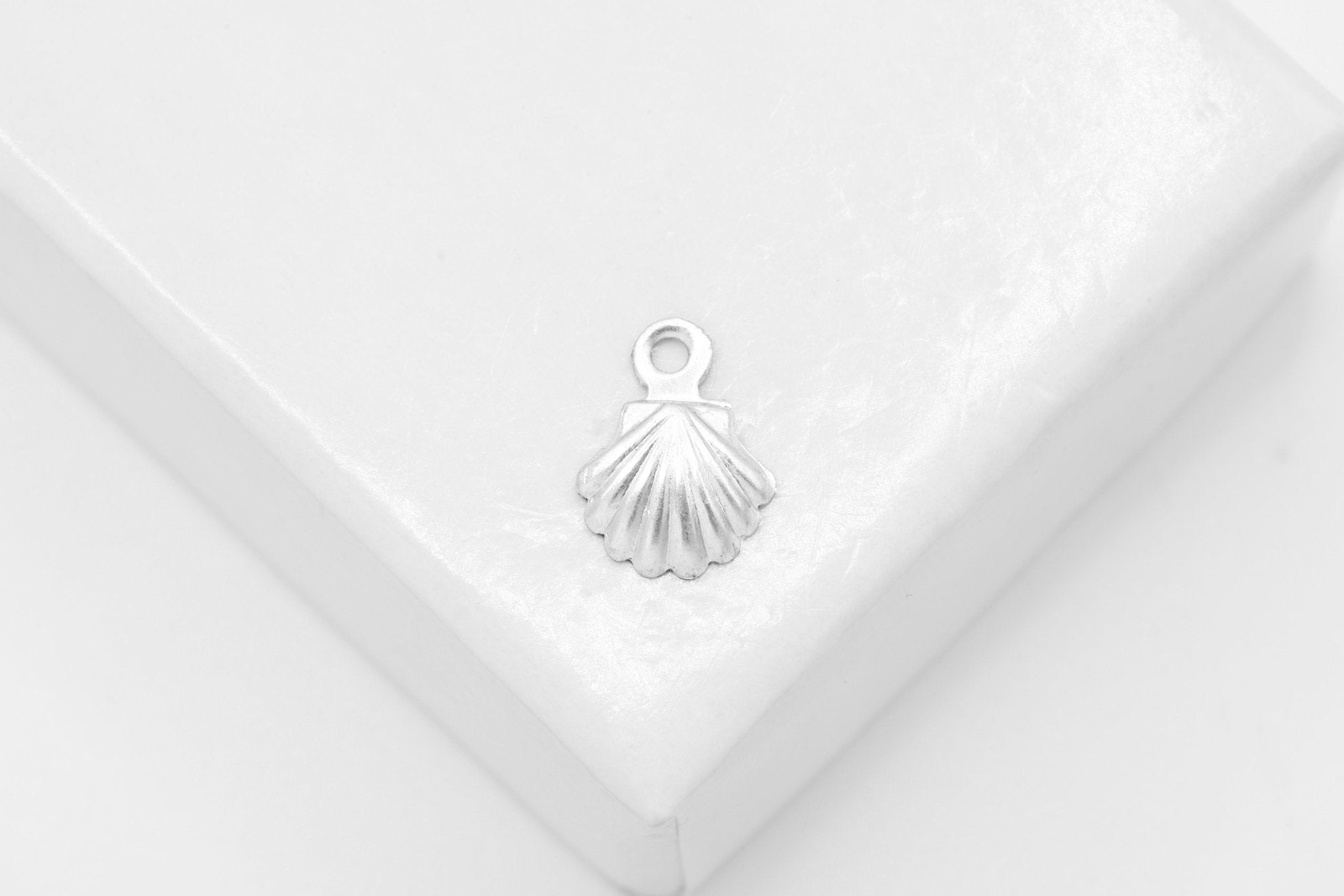 Small Seashell Charm, Wholesale, 925 Sterling Silver, 8mm x 6mm, Beach Sea Life Marine Clam Oyster Shell - HarperCrown