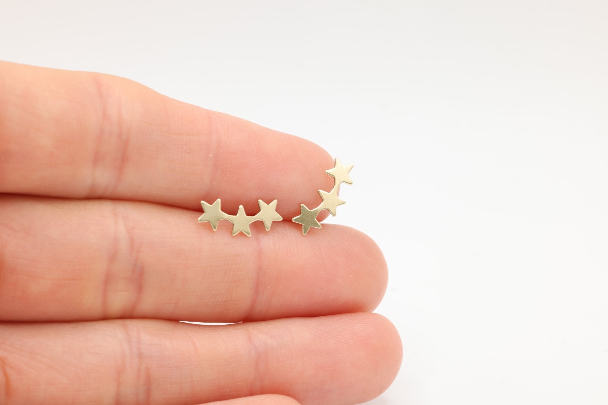 Star Crawler Earring, 14/20 Gold - Filled, 14mm x 4mm, Wholesale, Celestial Shooting 3 Star Dainty Minimalist Jewelry Earrings - HarperCrown