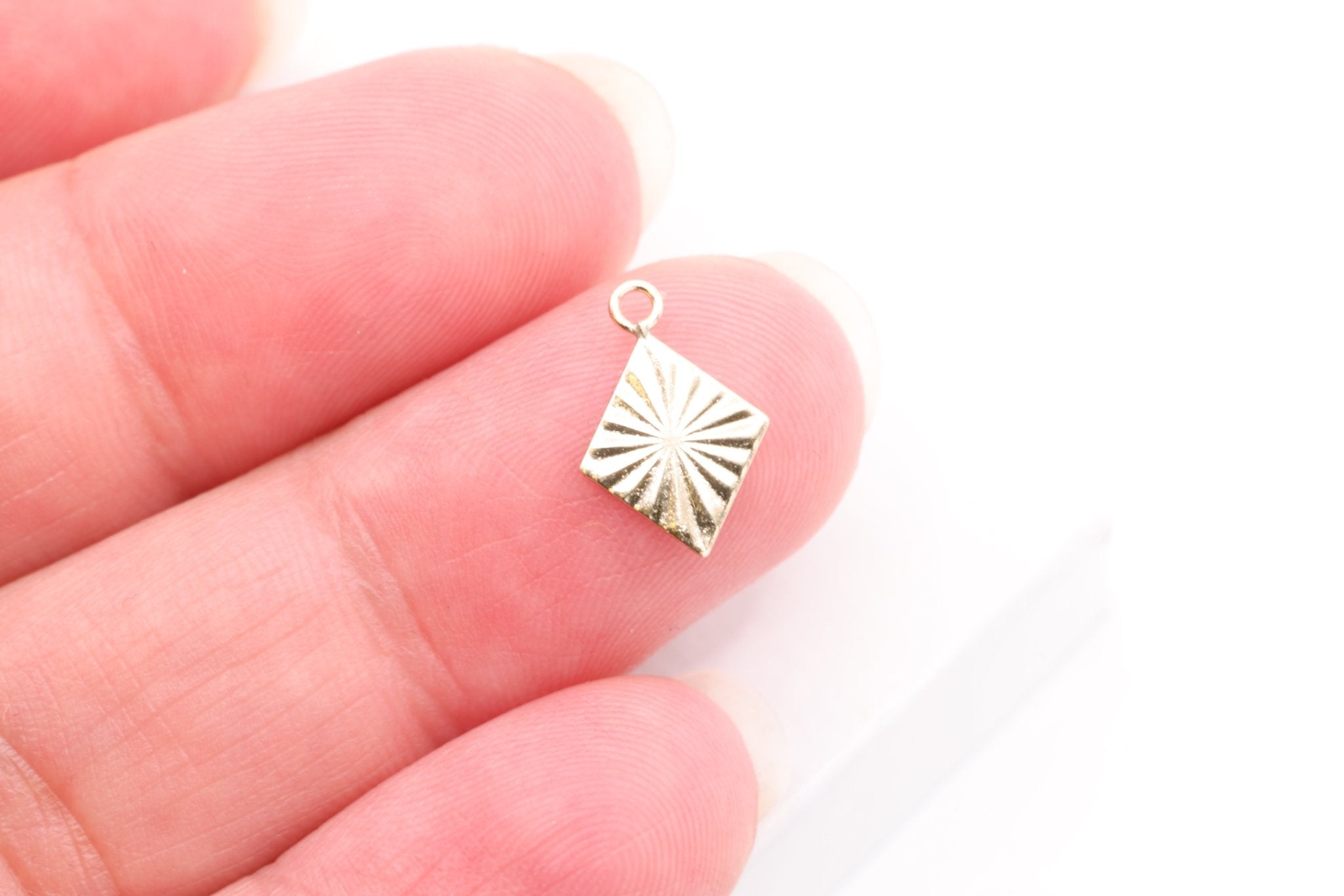 Starburst Triangle Charm, 14/20 Gold - Filled, 12mm x 8mm, Wholesale - HarperCrown