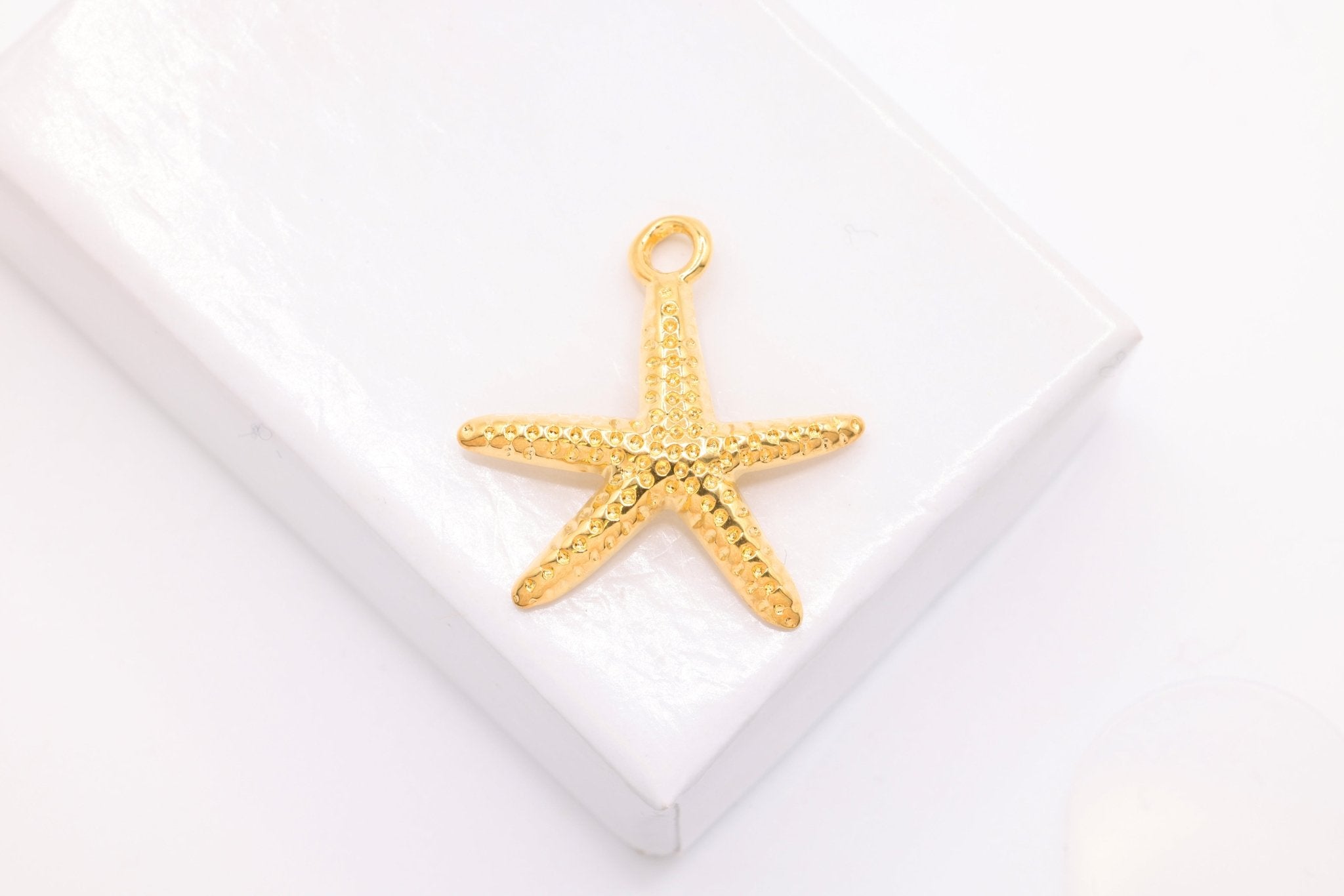 Starfish Charm, Wholesale, 14K Gold, 20mm x 19mm - HarperCrown