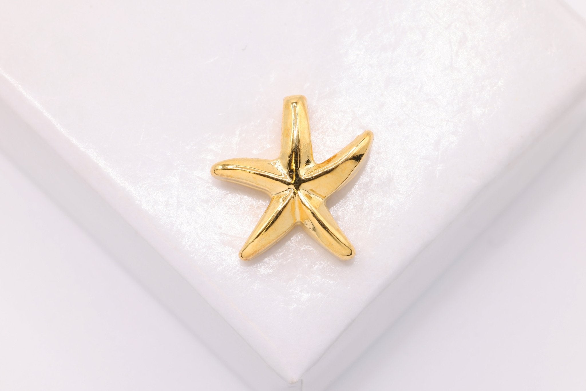 Starfish Charm, Wholesale, 14K Solid Gold, 12mm x 12mm, Sea Life Ocean Nautical - HarperCrown