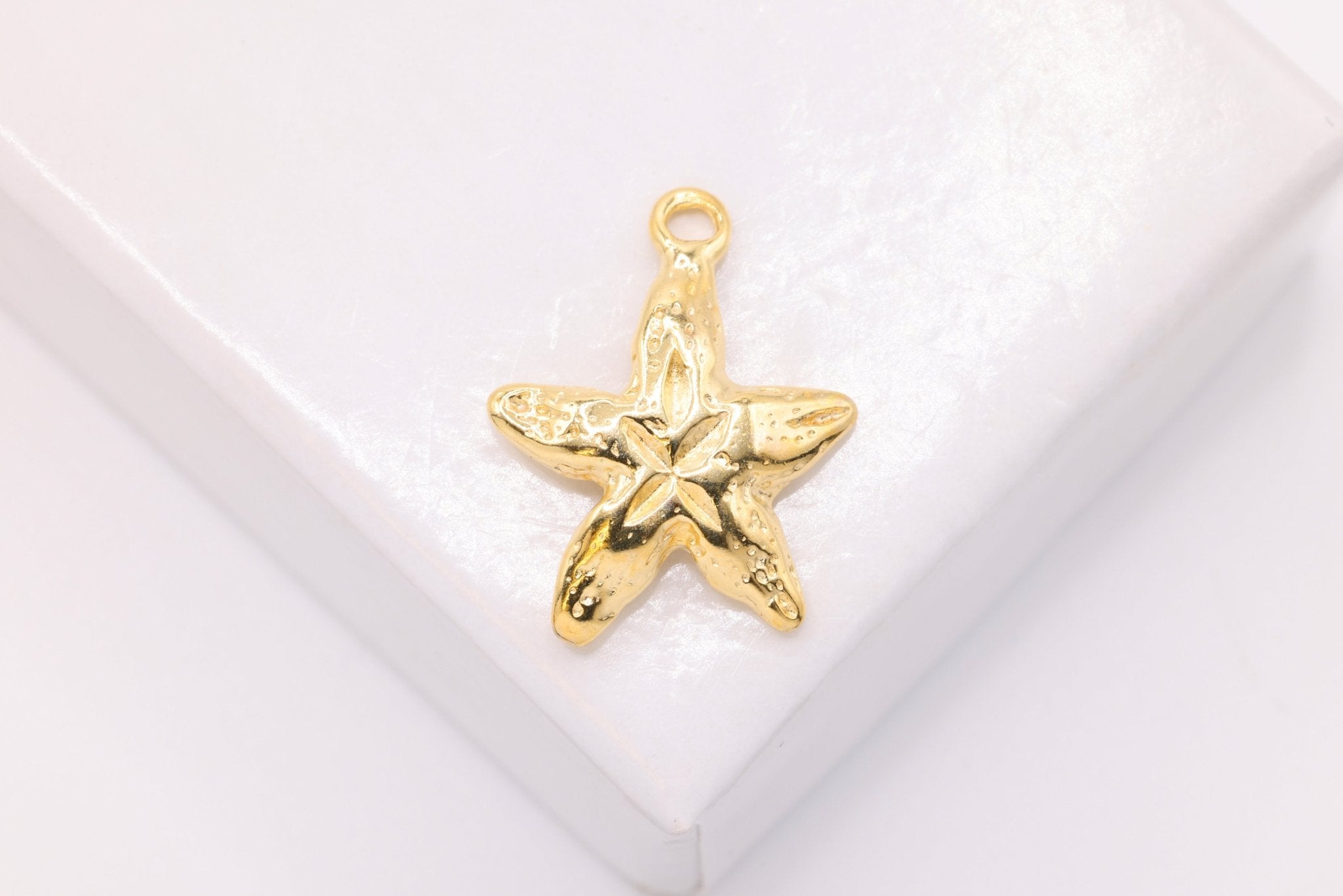 Starfish Charm, Wholesale, 14K Solid Gold, 13mm x 13mm, Sea Life Nautical - HarperCrown