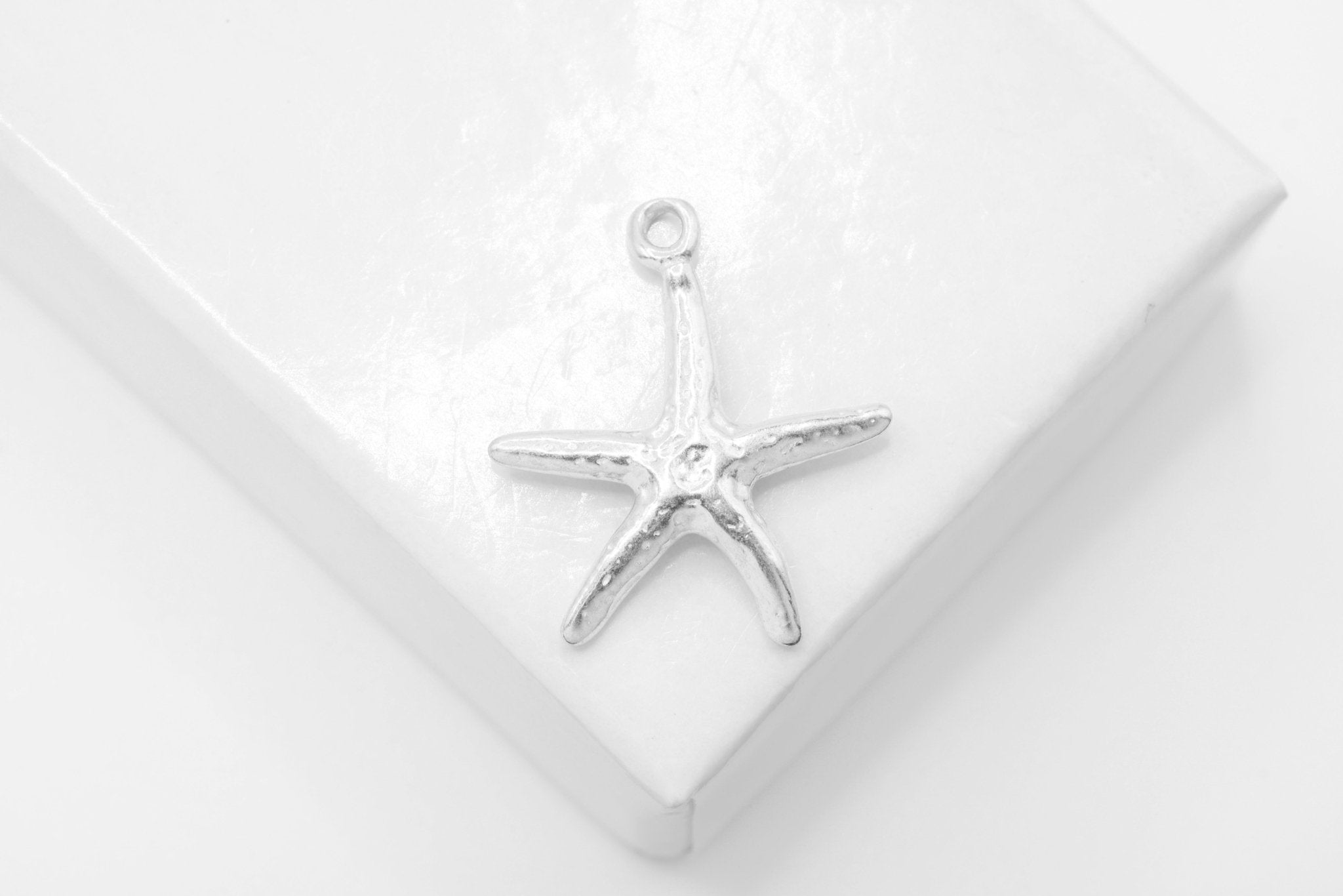 Starfish Charm, Wholesale, 925 Sterling Silver, 19mm x 15mm, Sea Life - HarperCrown