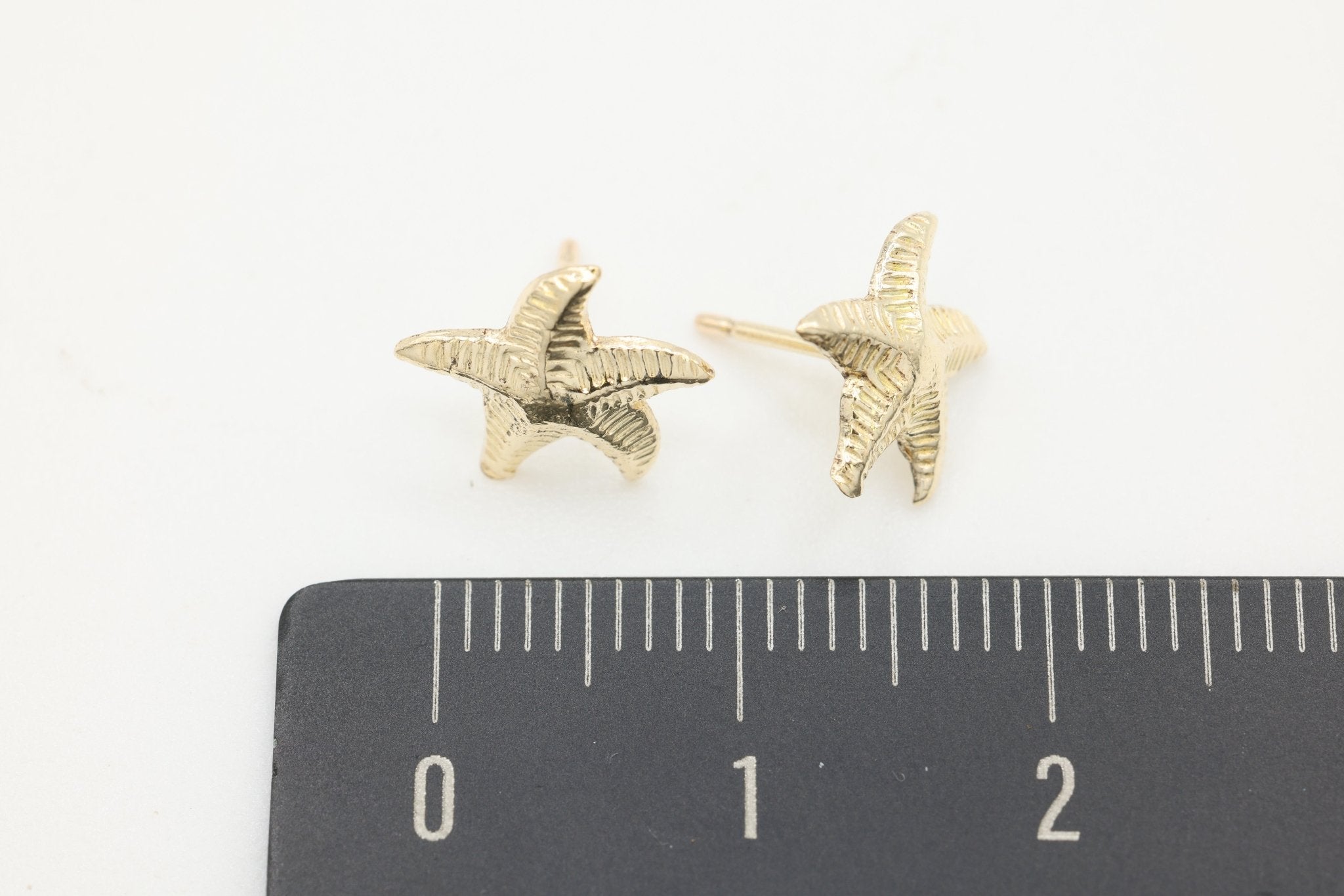 Starfish Stud Earring, 14/20 Gold-Filled, 10mm x 10mm, Wholesale, Pay Per Piece - HarperCrown