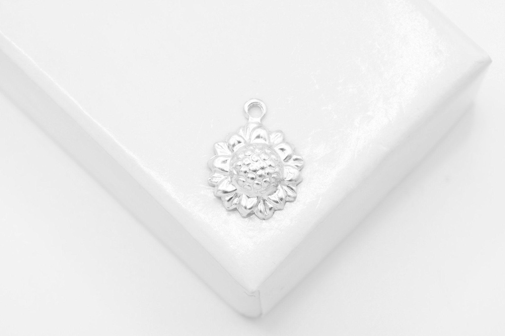 Sunflower Charm, Wholesale, 14/20 Gold - Filled or 925 Sterling Silver, Permanent Jewelry Wholesale Bulk Gold Filled Charms - HarperCrown