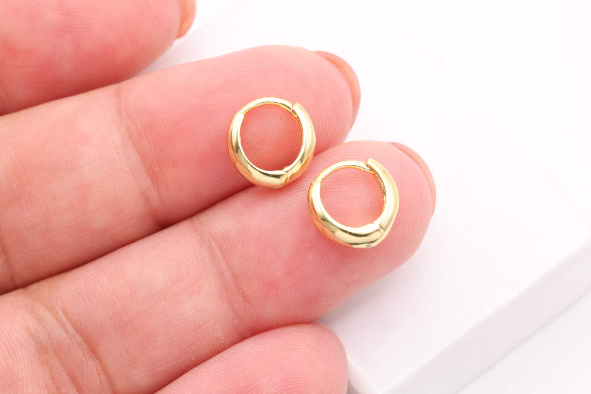 Tapered Hoop Lever Back Earrings, 1 pair Gold - Plated over Sterling Silver, 9mm, Minimalist Delicate, Wholesale Jewelry Earrings - HarperCrown
