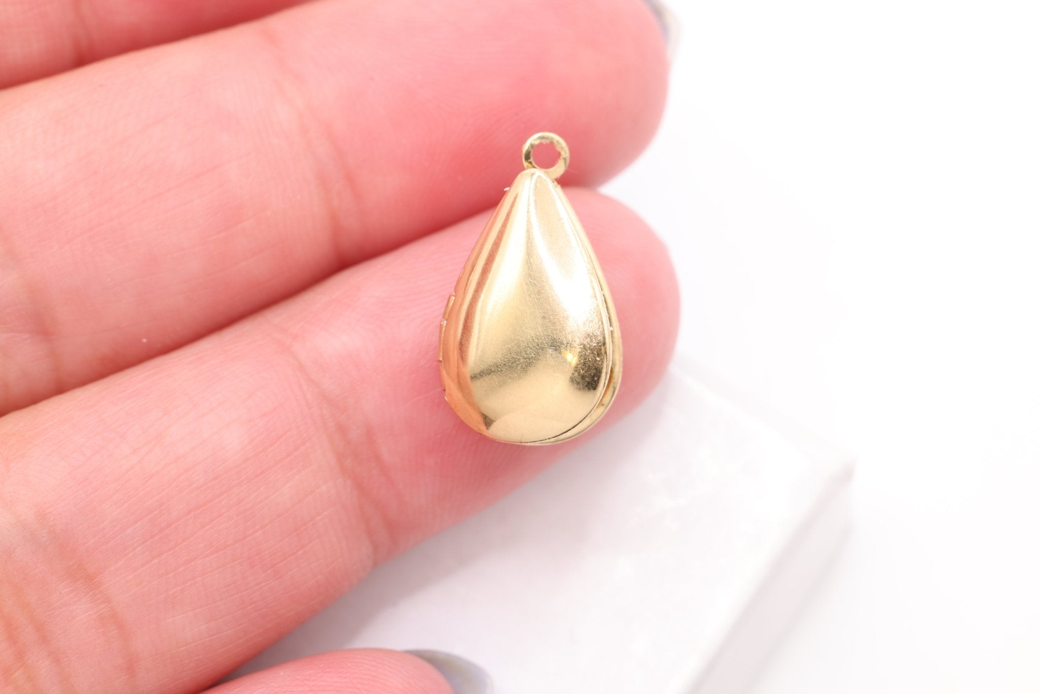Tear Drop Photo Locket Pendant Charm, Wholesale, 14/20 Gold - Filled, 15mm x 10mm, DIY Jewelry Supplies - HarperCrown