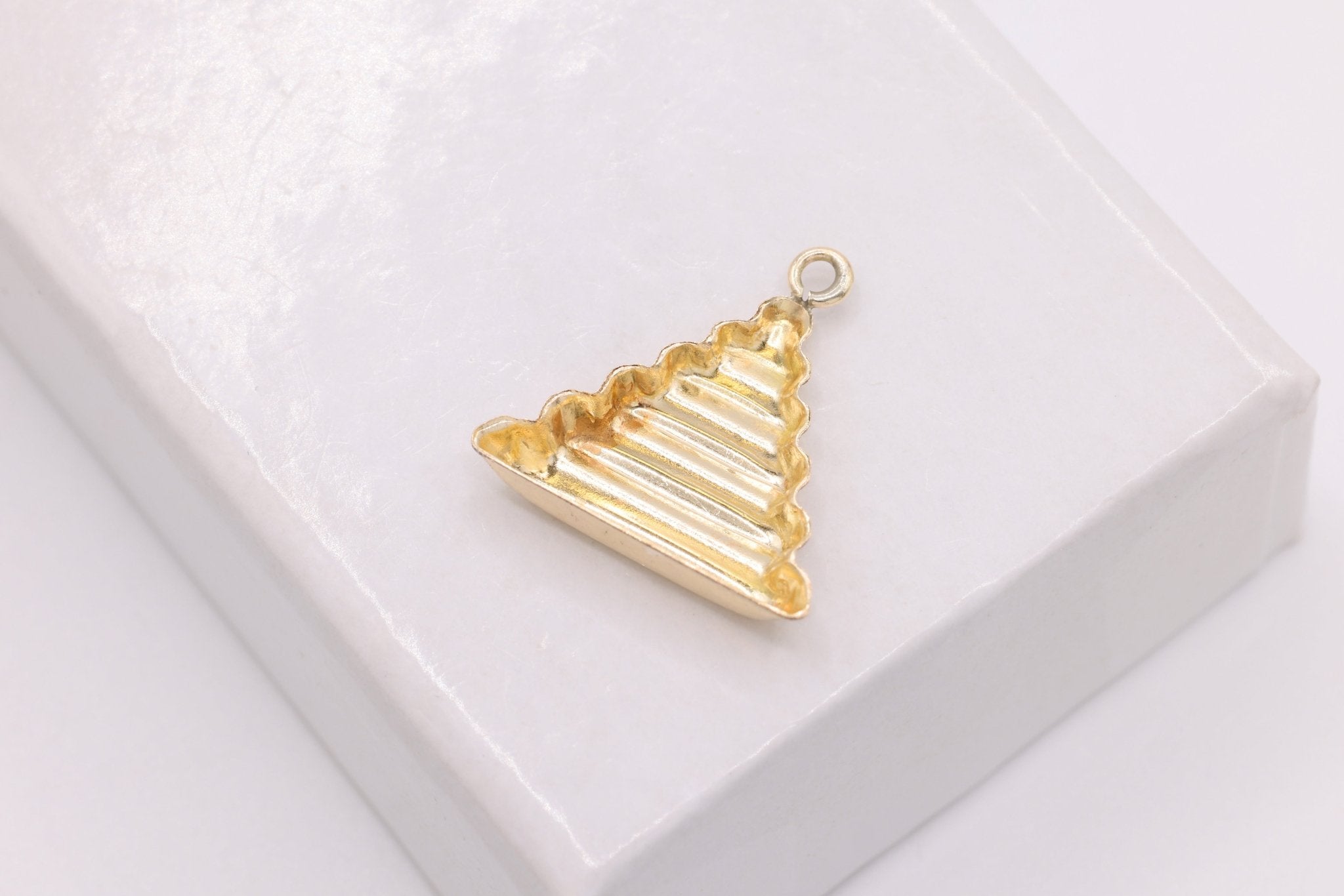 Triangle Stacked Pyramid Charm, Wholesale, 14/20 Gold - Filled, 12mm x 12mm - HarperCrown