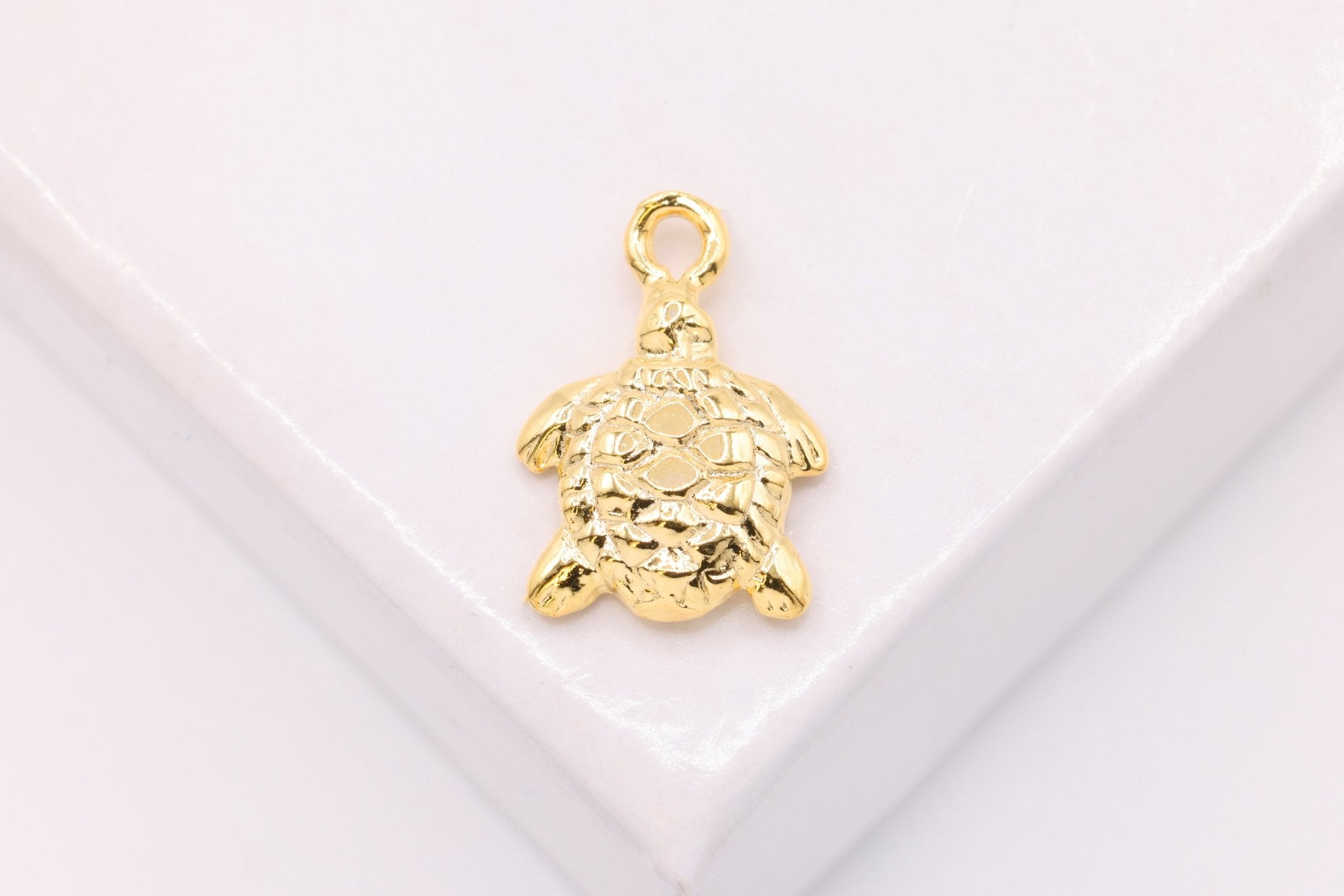 Turtle Charm, Wholesale, 18K Gold - Plated 925 Sterling Silver, 13mm x 9mm, Hawaiian Honu Sea Turtle - HarperCrown