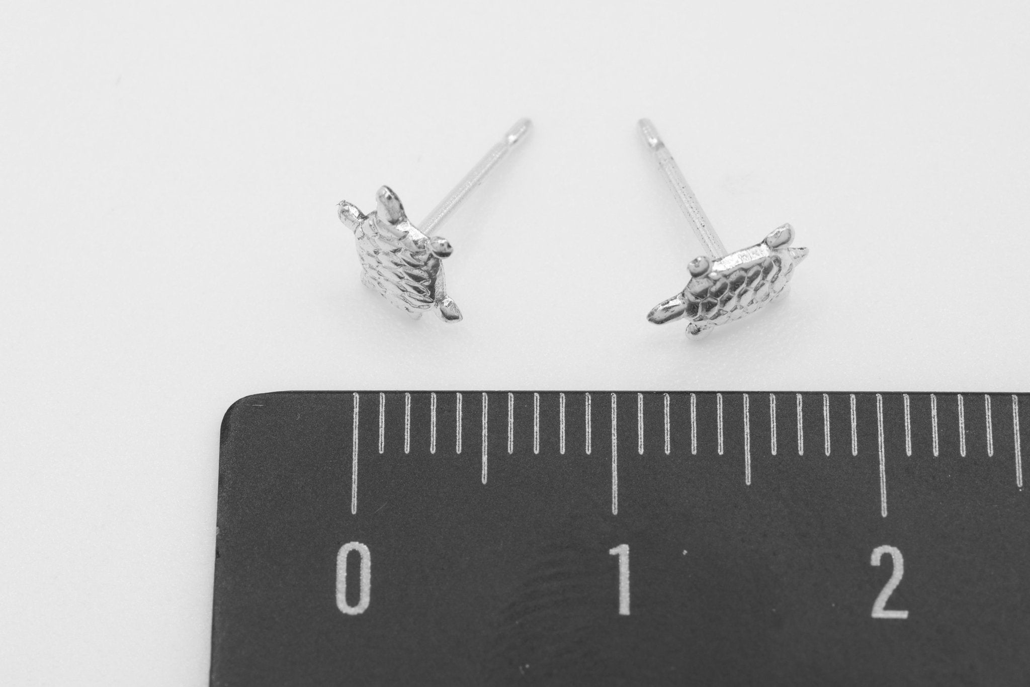 Turtle Stud Earring, 925 Sterling Silver, 8mm x 5mm, Wholesale, Sea Turtle Dainty Minimalist Jewelry Earrings - HarperCrown