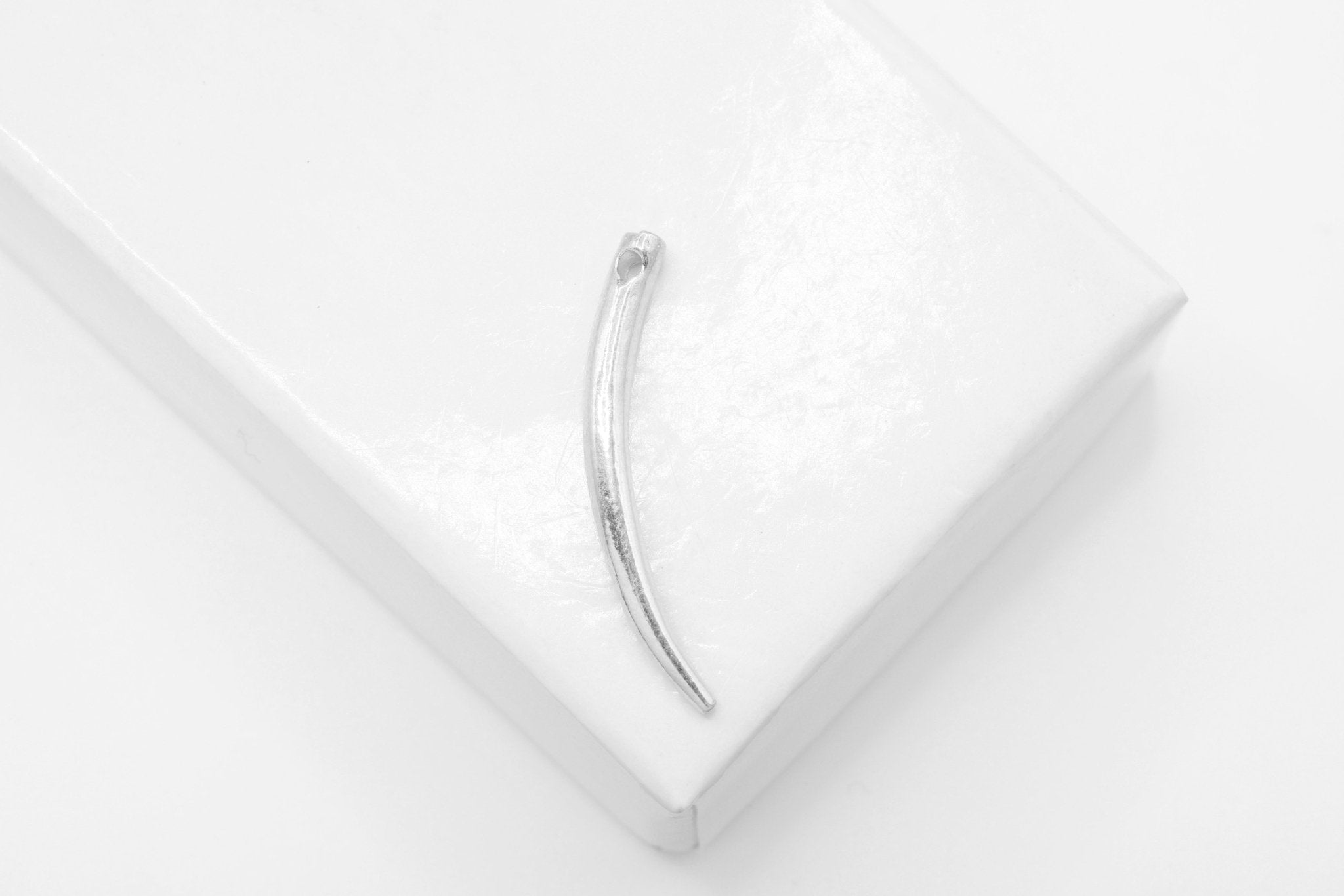 Tusk Horn Charm, Wholesale, 925 Sterling Silver, 22mm x 2mm, Italian Cornicello Horn Tusk Horn - HarperCrown