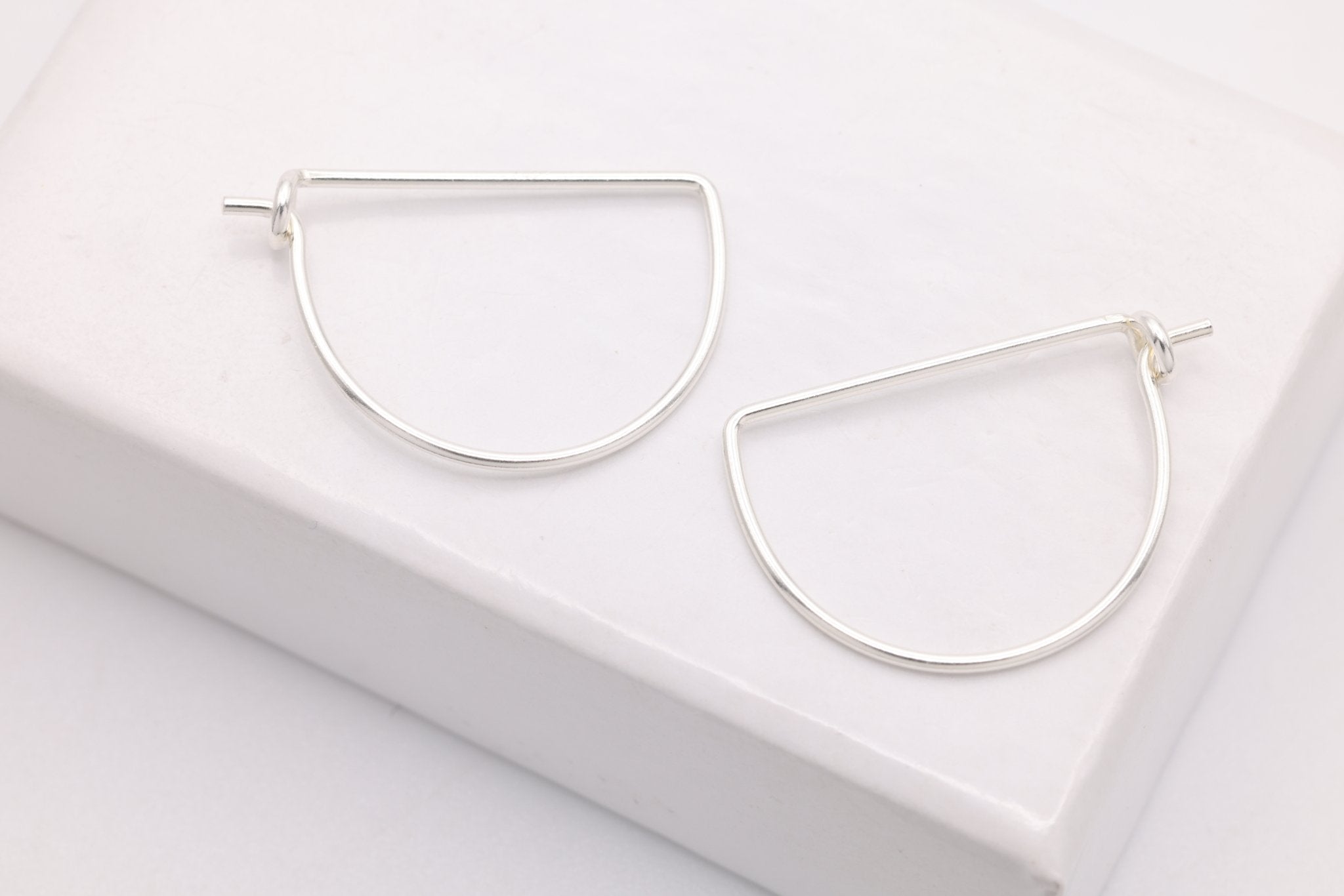 Wire Arch Beading Hoop Earrings, 925 Sterling Silver, 16mm x 12mm, Minimalist Delicate, Wholesale Jewelry Earrings - HarperCrown