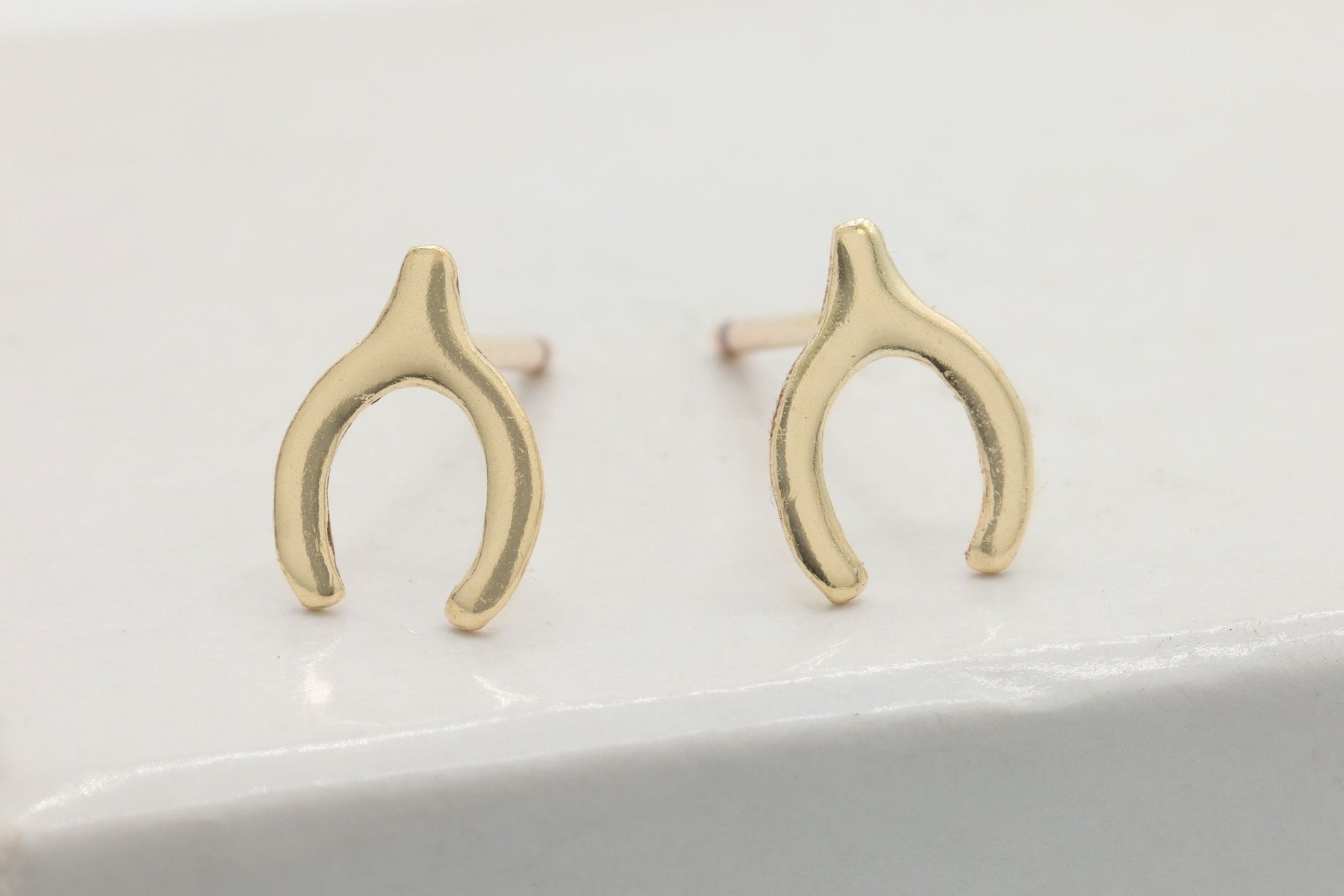 Wishbone Stud Earring, 14/20 Gold - Filled, 8mm x 5mm, Wholesale, Dainty Minimalist Jewelry Earrings - HarperCrown