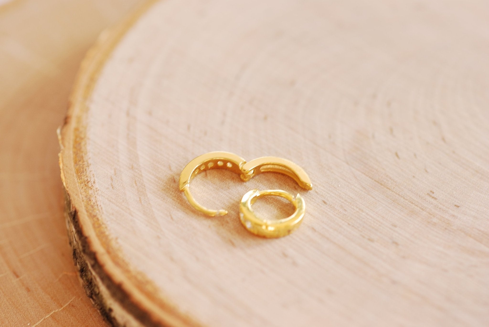 1 Pair Gold CZ Huggie Hoop Earrings Minimalist Earrings Dainty Earrings Small cubic zirconia pave Huggie hoop earrings Tiny Hoops Helix Hoop - HarperCrown