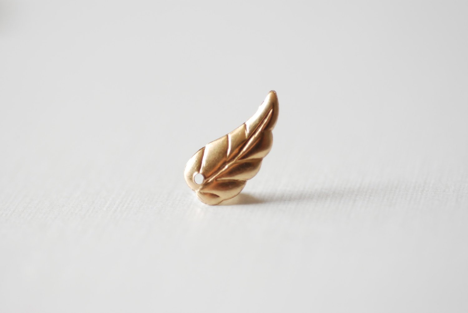 Leaf Charms, Wholesale, 14/20 Gold-Filled, 12mm x 6mm, Drops Dangles Leaves Nature Leaves Petal