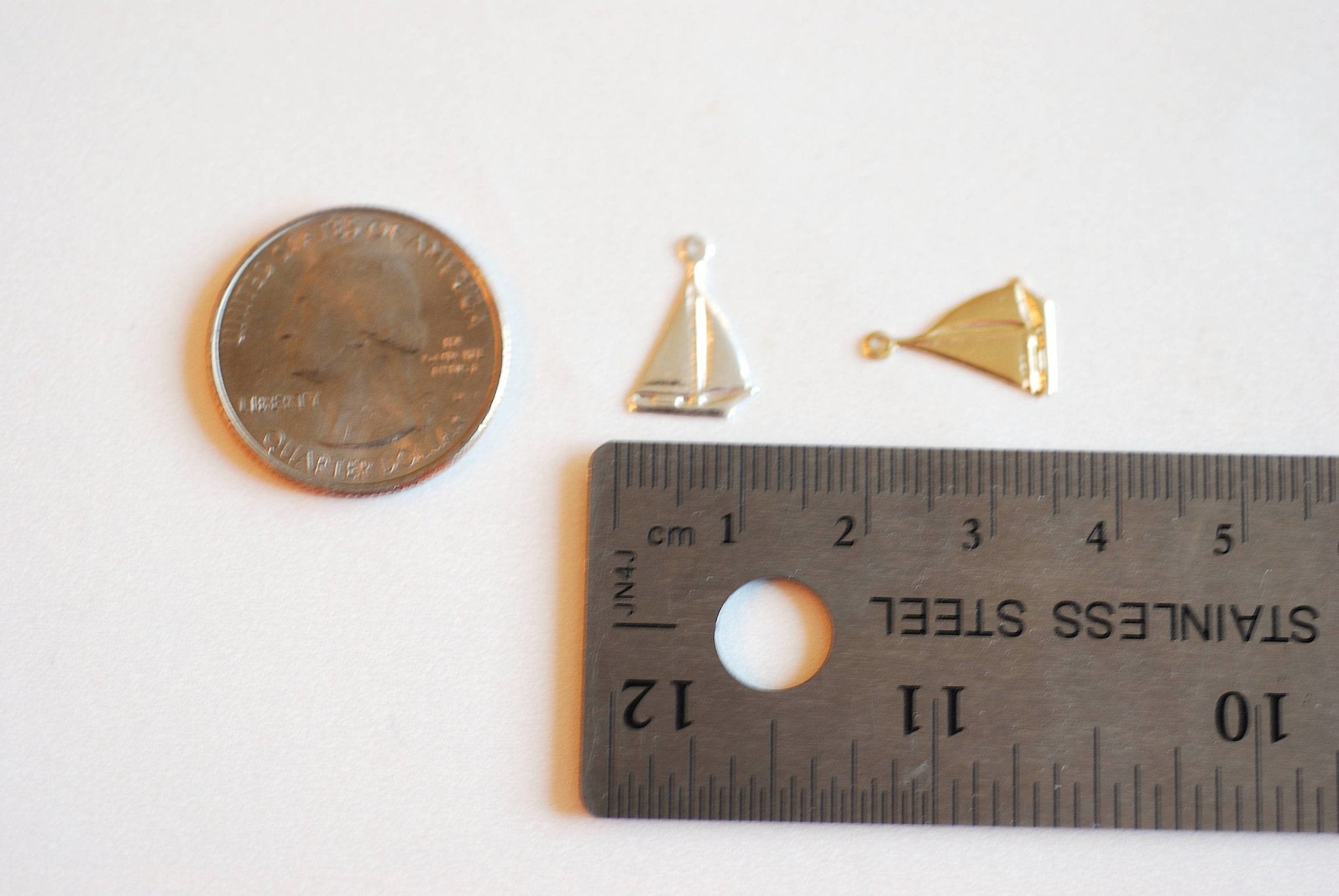 Sailboat Charm, Wholesale, 14/20 Gold-Filled, 15mm x 10mm, Sail Boat Ship Nautical Beach Sailing