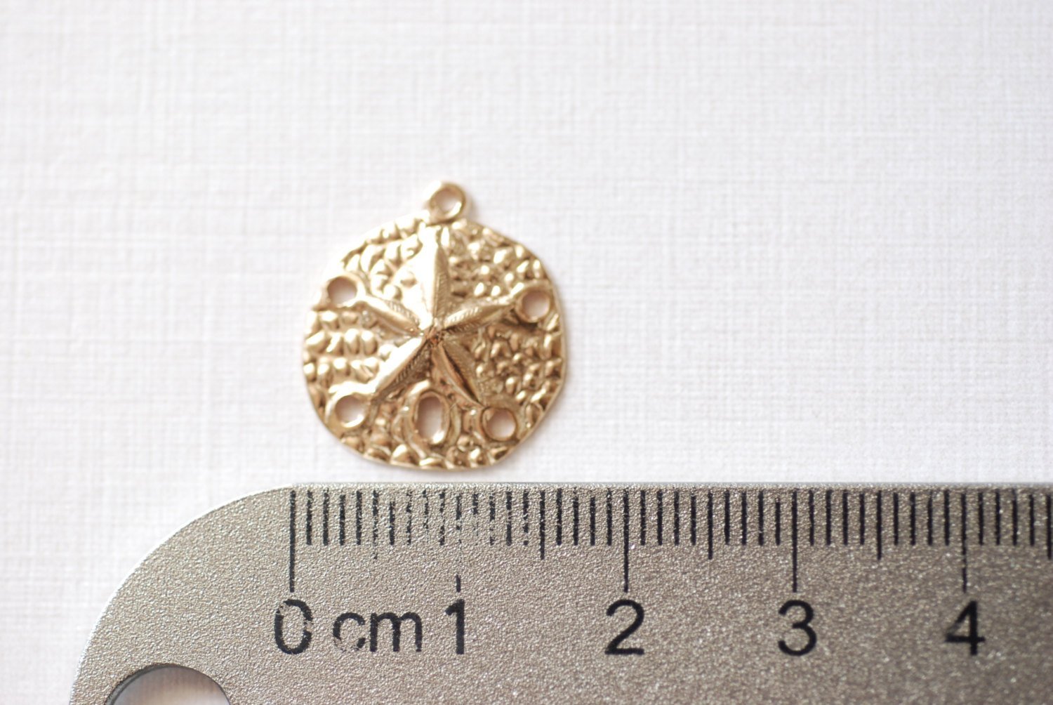Sand Dollar Charm, Wholesale, 14/20 Gold-Filled, 18mm, Beach Wedding Sea Life Ocean Animal