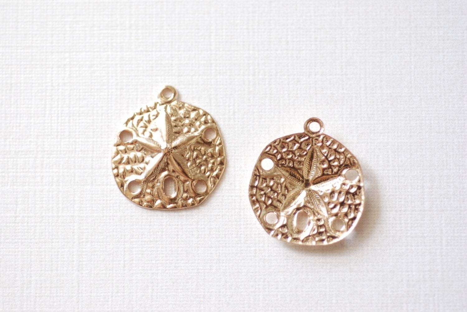 Sand Dollar Charm, Wholesale, 14/20 Gold-Filled, 18mm, Beach Wedding Sea Life Ocean Animal