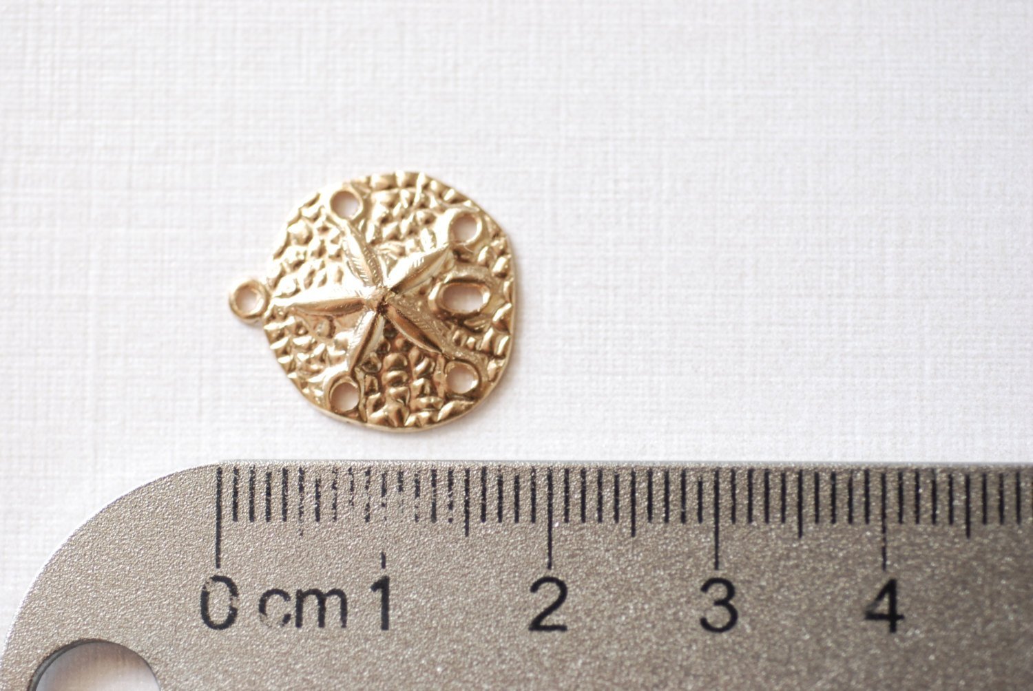 Sand Dollar Charm, Wholesale, 14/20 Gold-Filled, 18mm, Beach Wedding Sea Life Ocean Animal