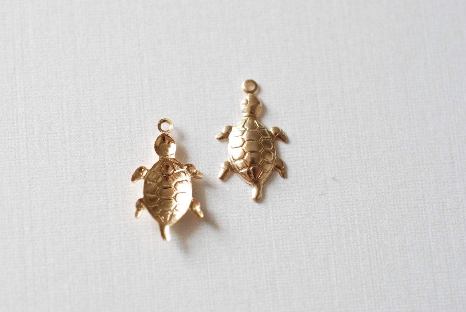 Sea Turtle Charm, Wholesale, 14/20 Gold-Filled, 15mm x 9mm