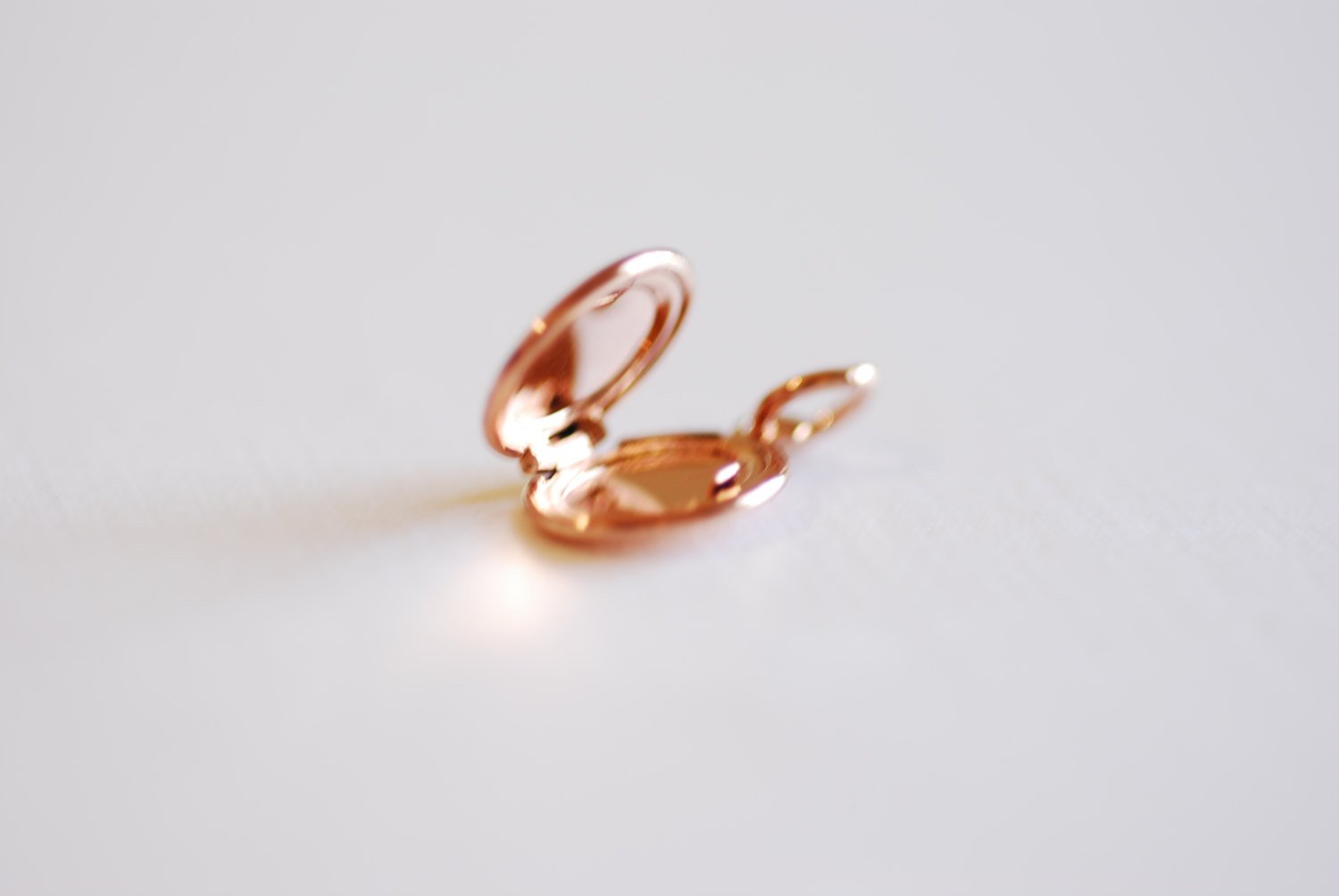 Oval Photo Locket Pendant Charm, Wholesale, 14/20 Rose Gold-Filled, 16mm x 10mm, DIY Jewelry Supplies